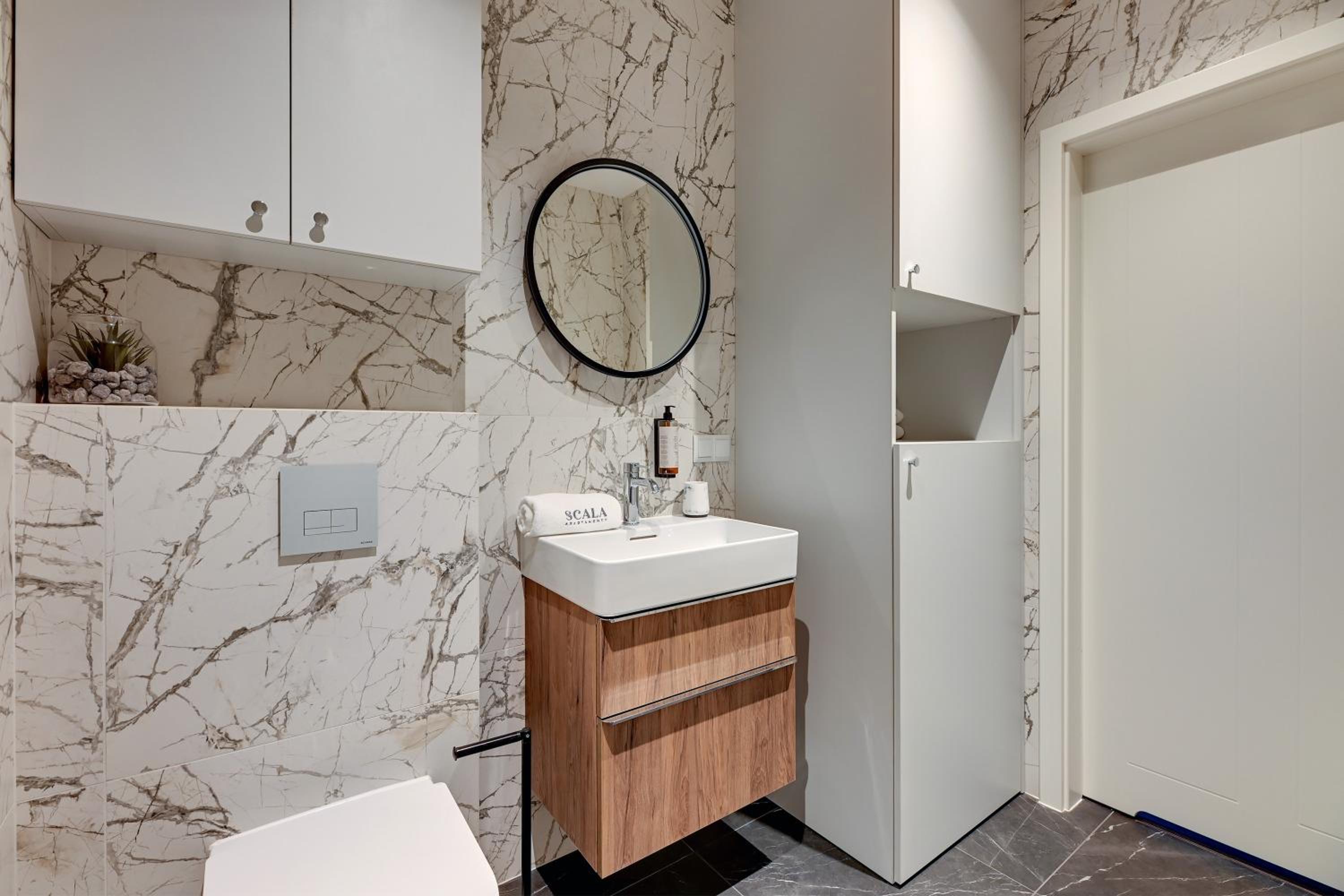 Gdańsk Old Town Scala suites C with Parking by Lion Apartments