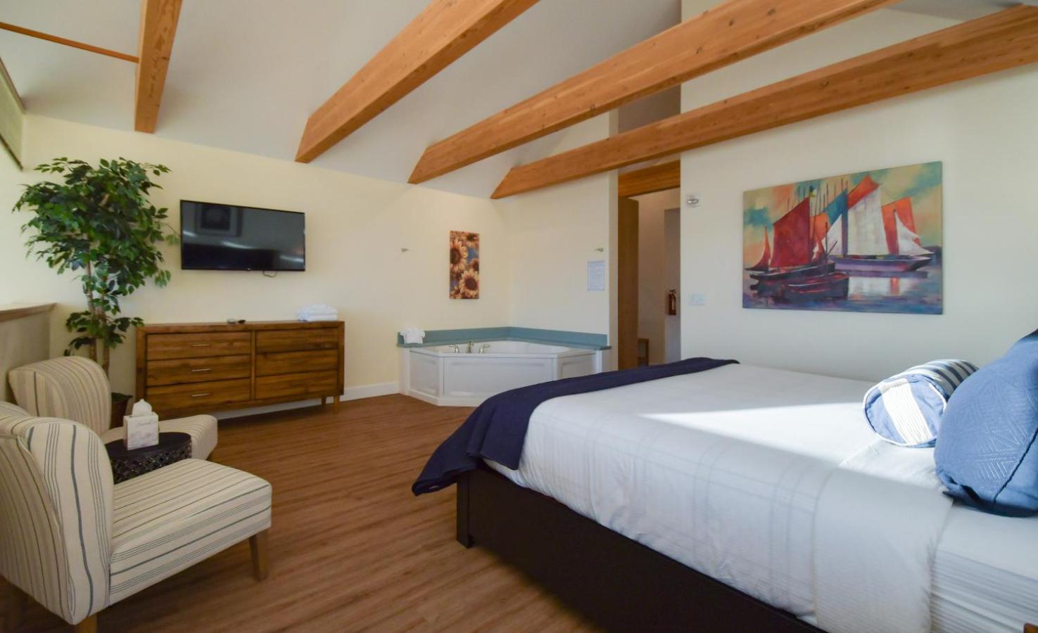 Lakeshore Lodging Lodge 713