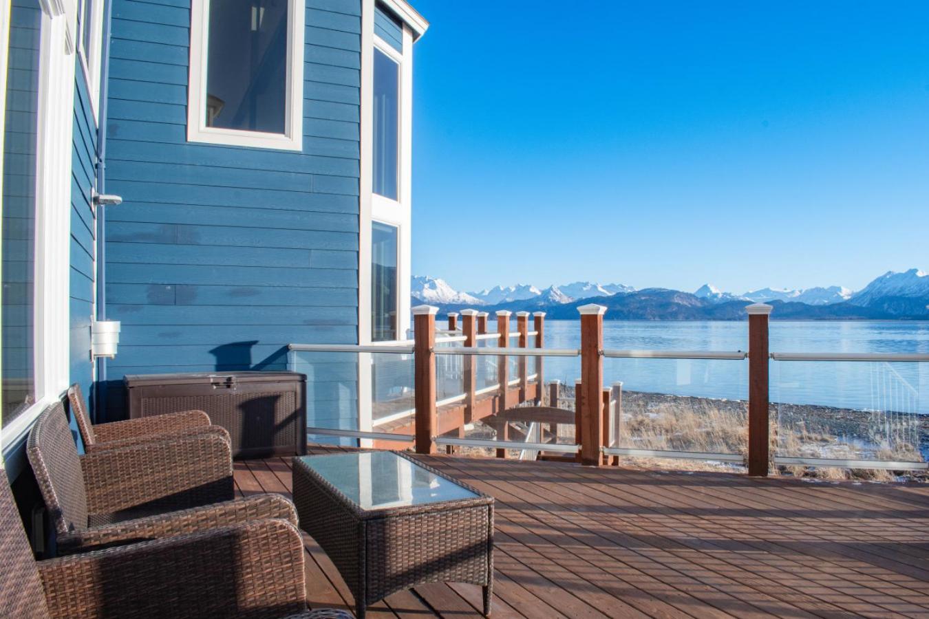 Lakeshore Lodging Lodge 715