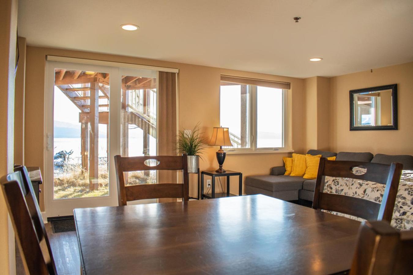 Lakeshore Lodging Lodge 622