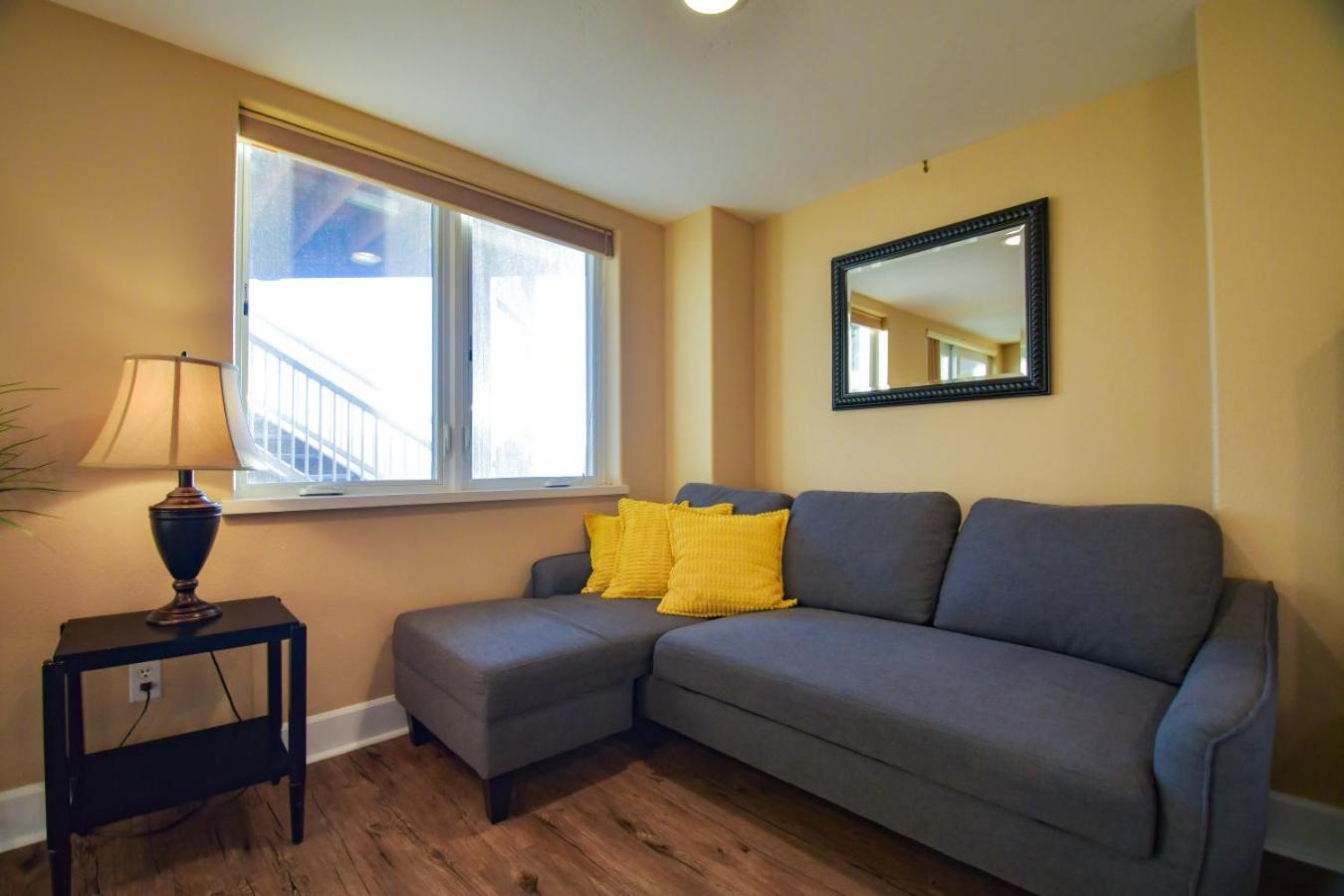 Lakeshore Lodging Lodge 622