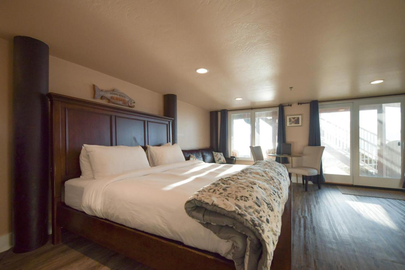 Lakeshore Lodging Lodge 609