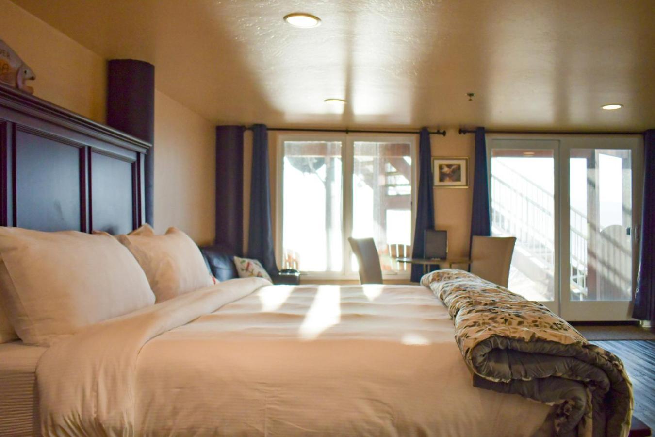 Lakeshore Lodging Lodge 609
