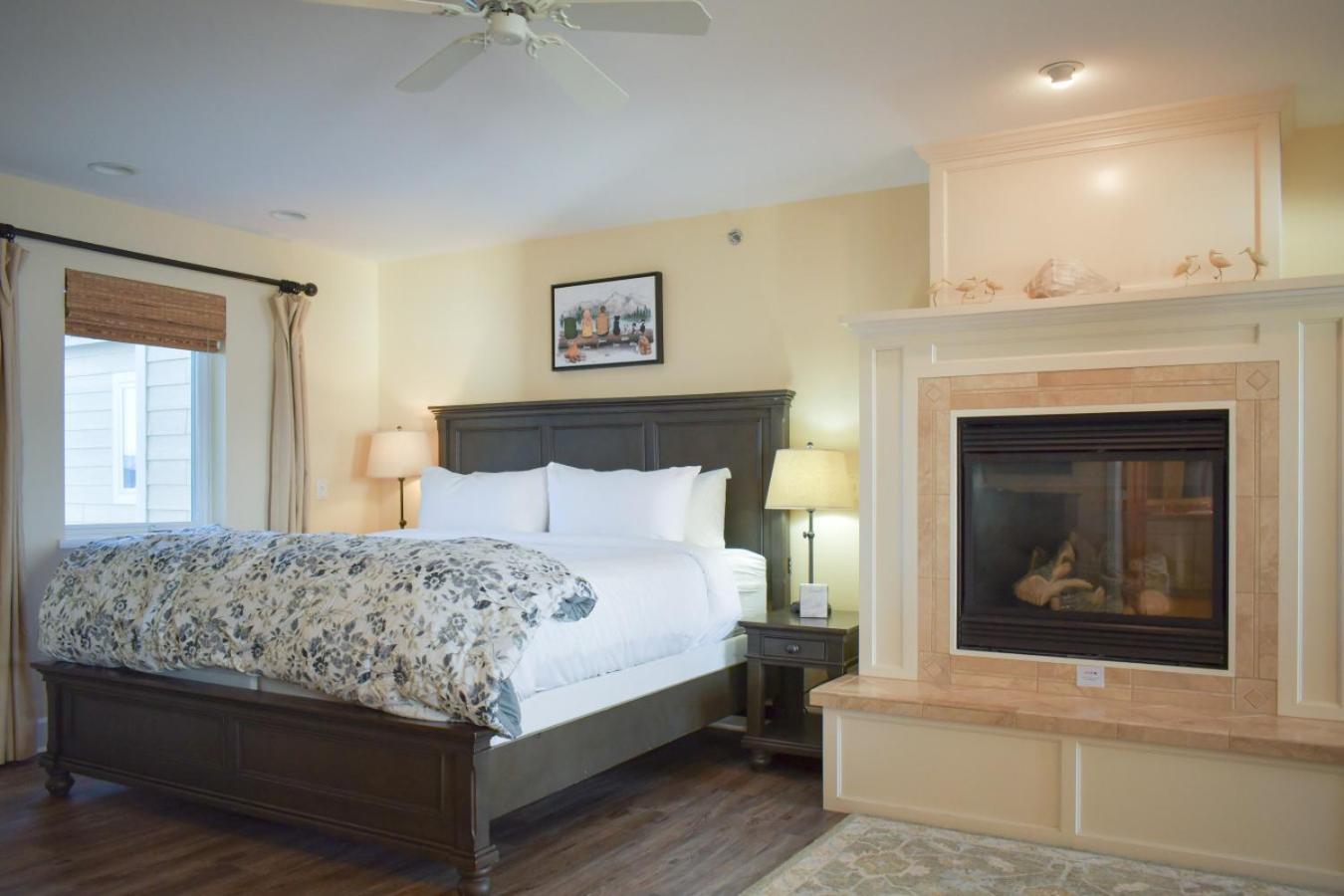 Lakeshore Lodging Lodge 711