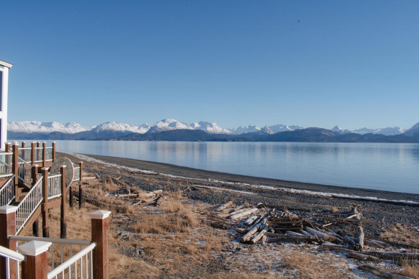 Lakeshore Lodging Lodge 711