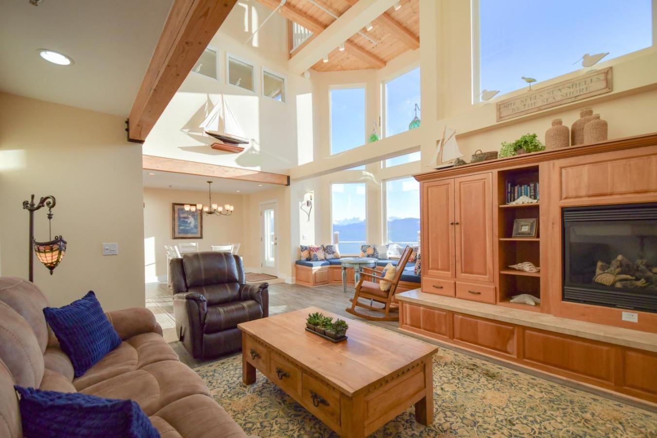 Lakeshore Lodging Lodge 711