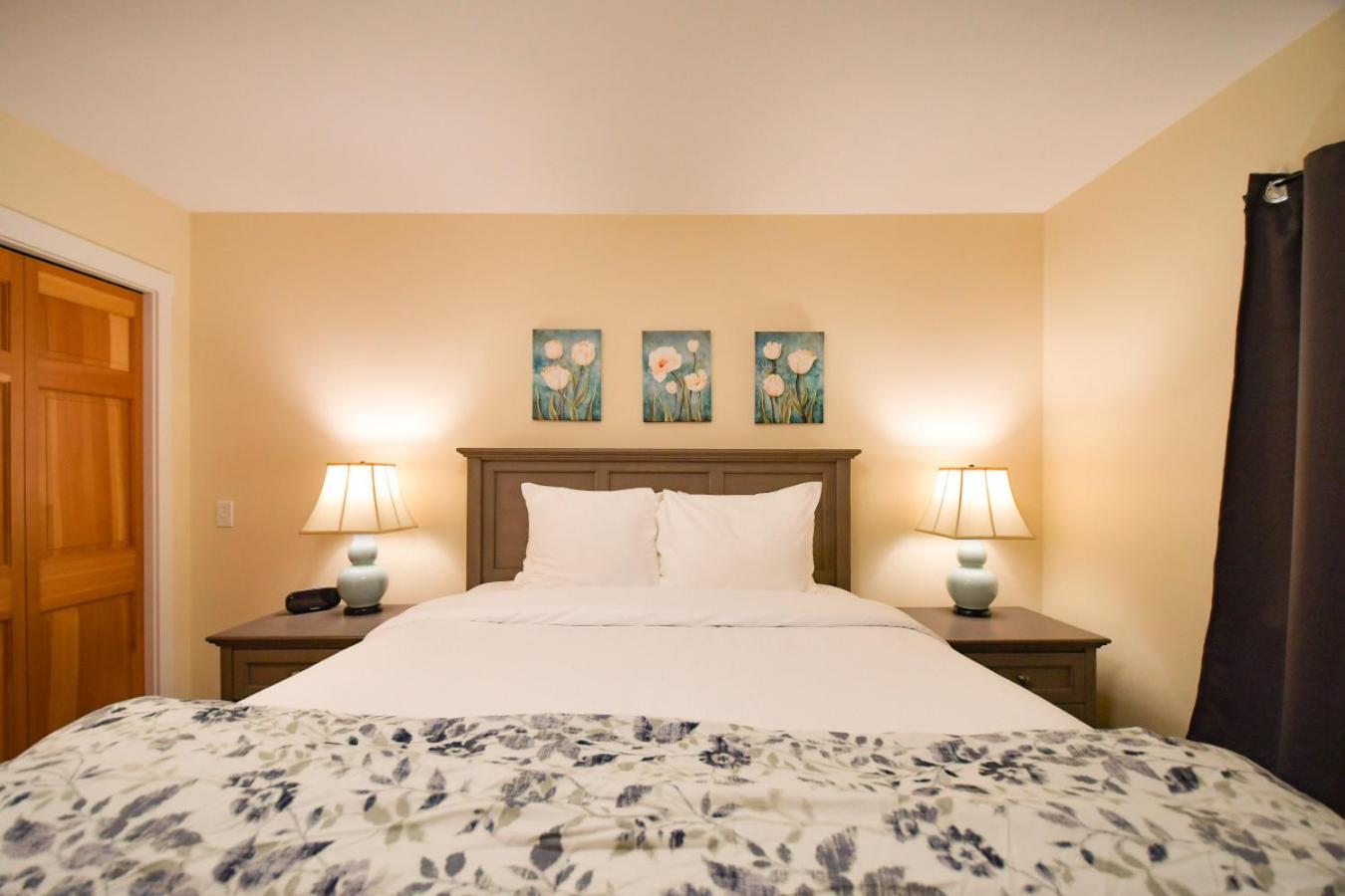 Lakeshore Lodging Lodge 711