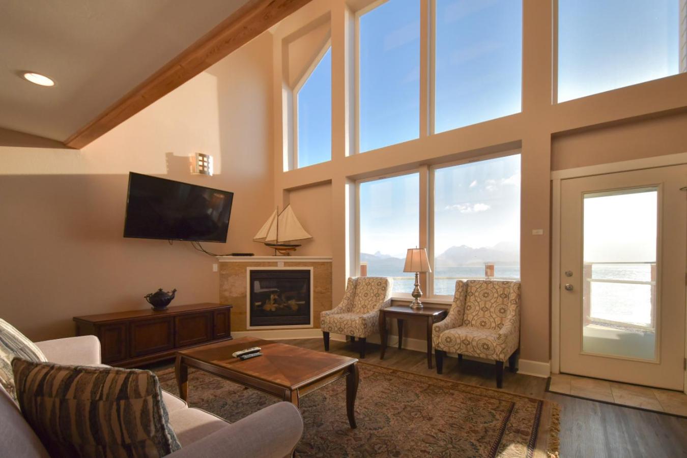 Lakeshore Lodging Lodge 710