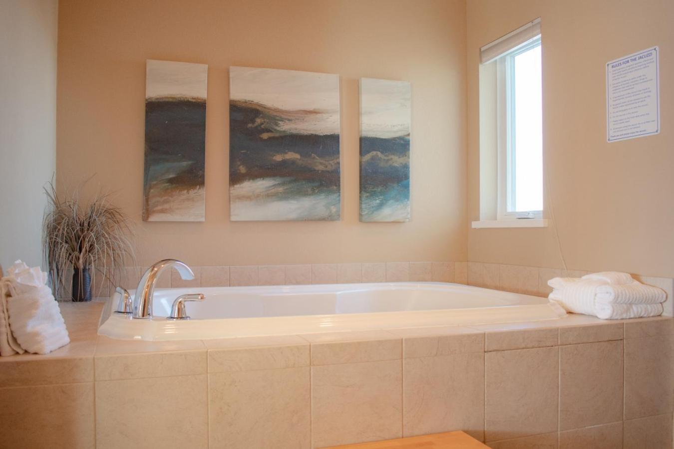 Lakeshore Lodging Lodge 710