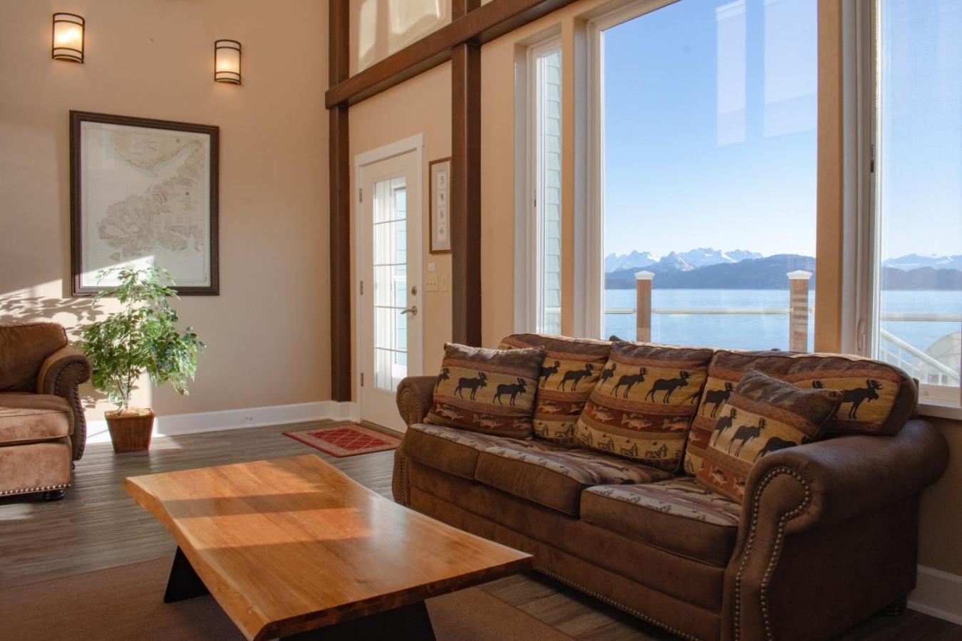 Lakeshore Lodging Lodge 709