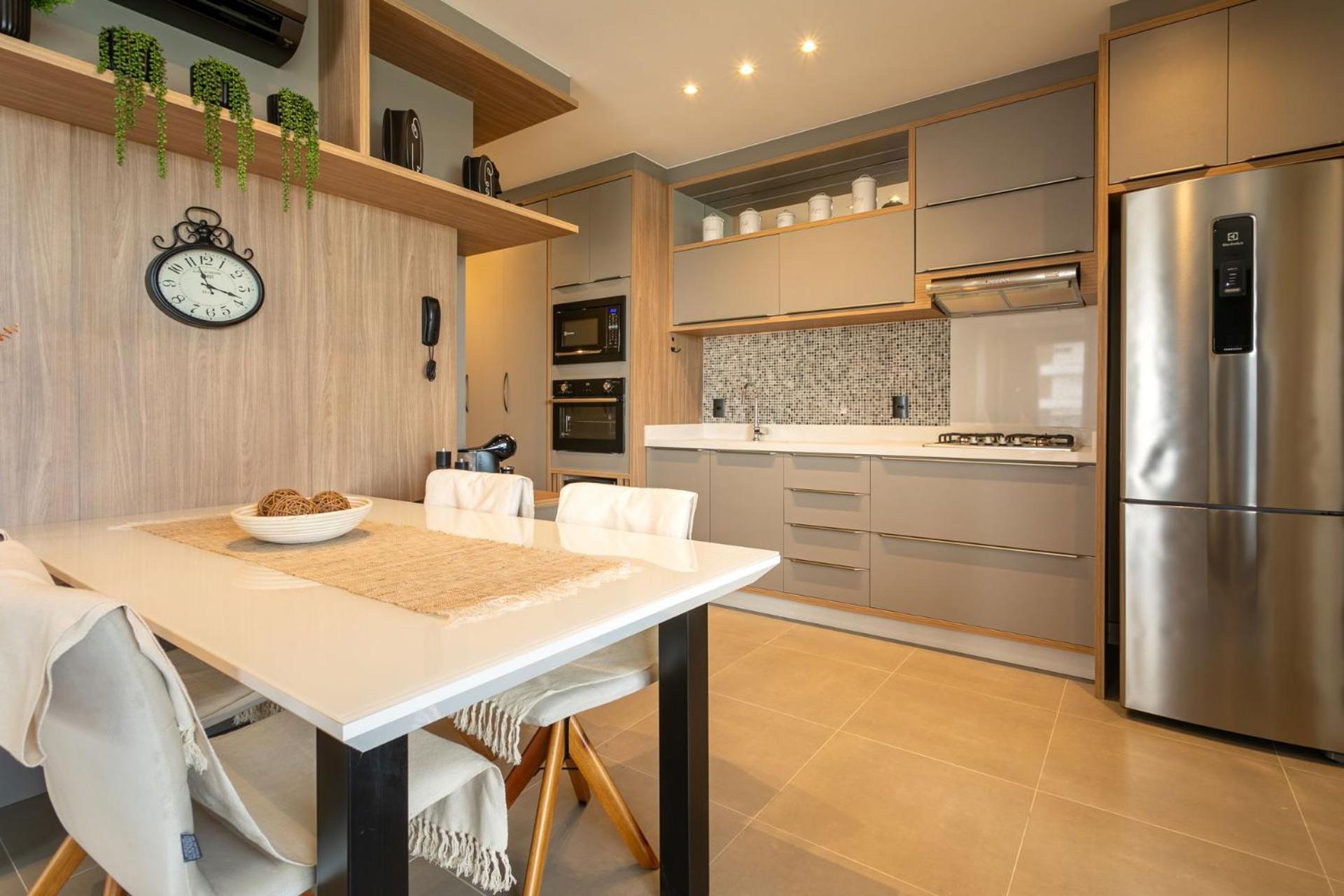 Loft moderno c/ vista da ponte Hercílio FH8972