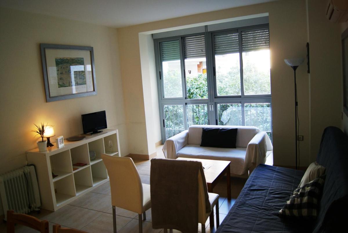 Apartamentos Turísticos La Encarnación view 3