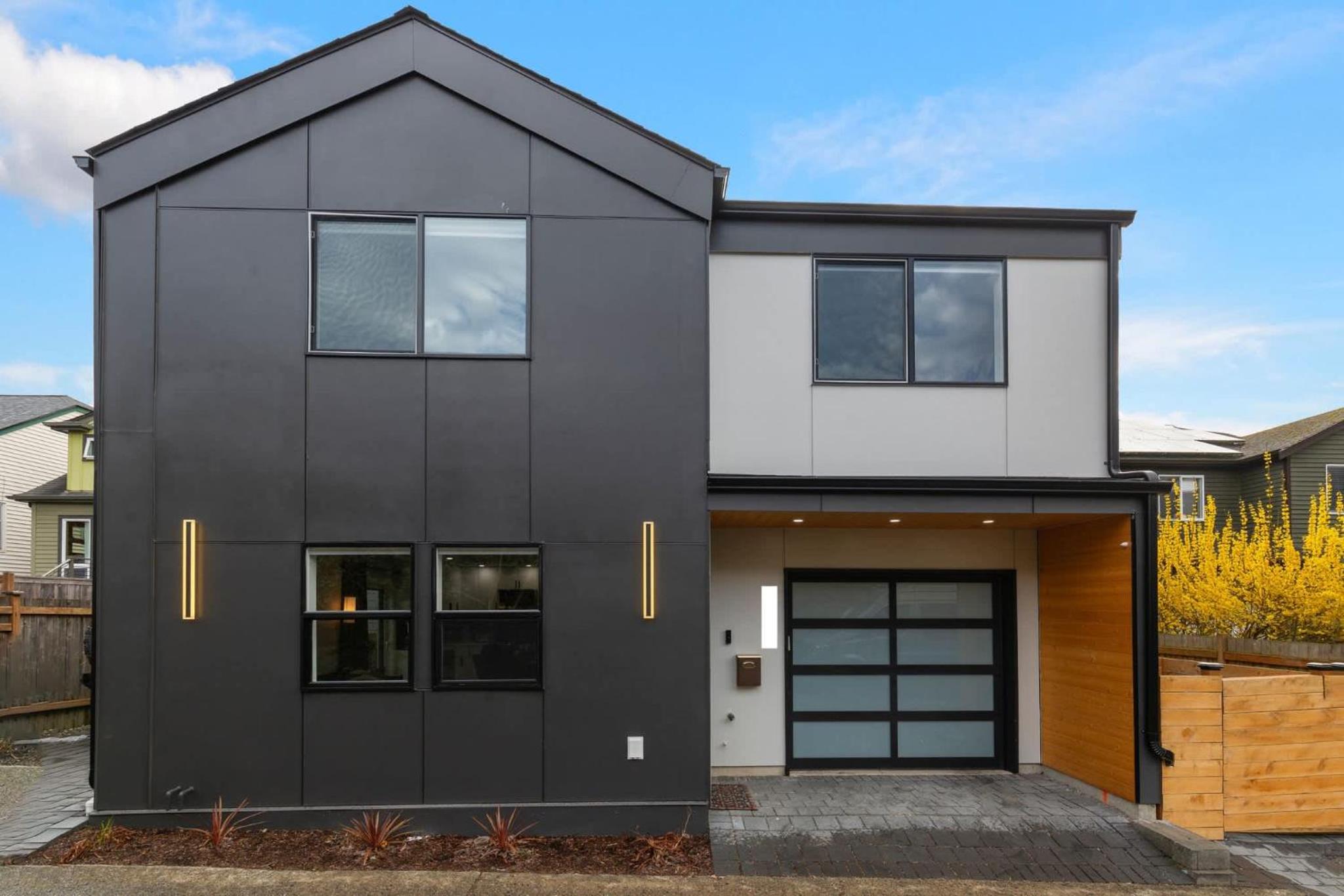 Modern Ballard Retreat Near Beach & Parks
