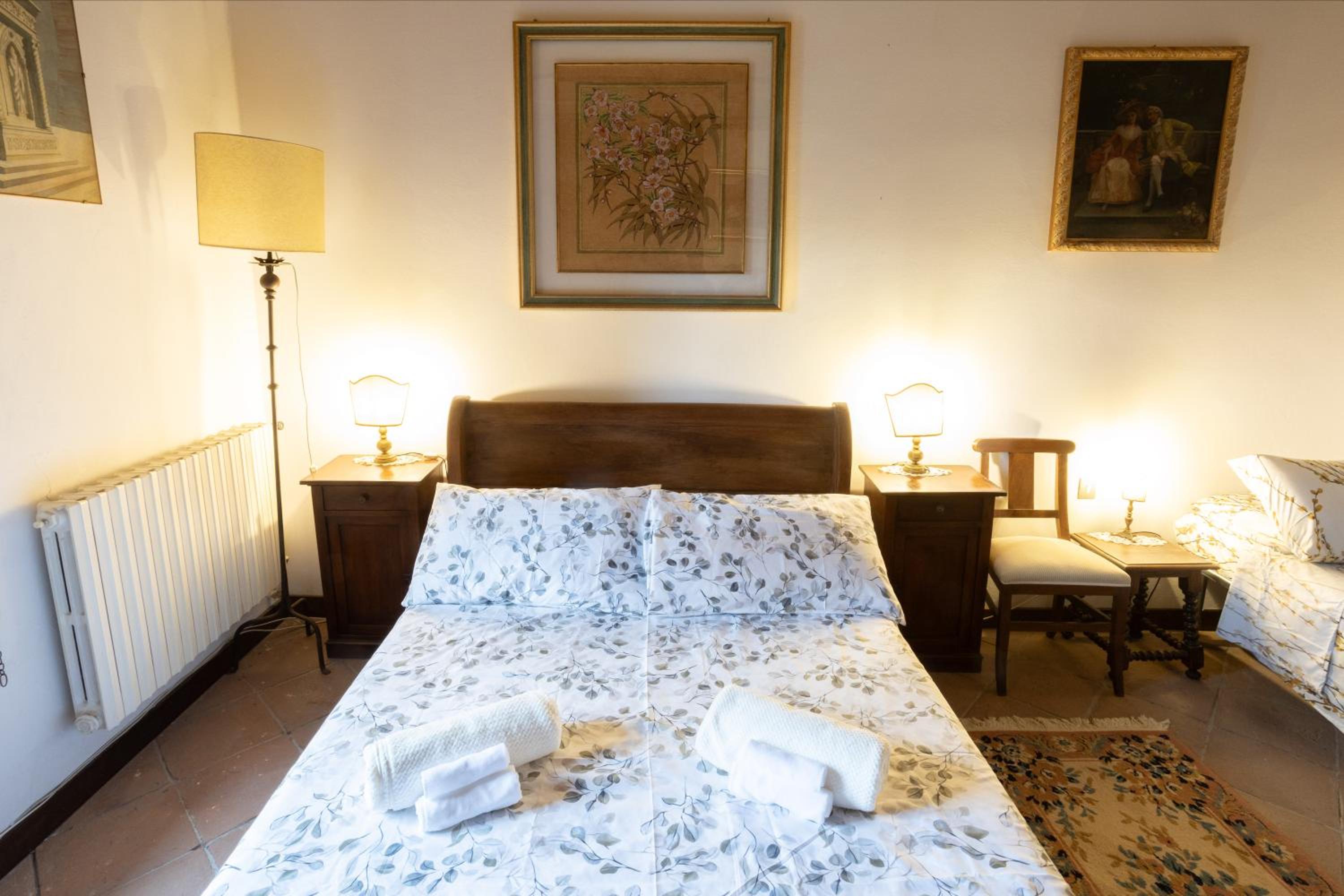 GiuMa Tuscany Historic Country House with Roof Terrace near Saturnia Hot Springs