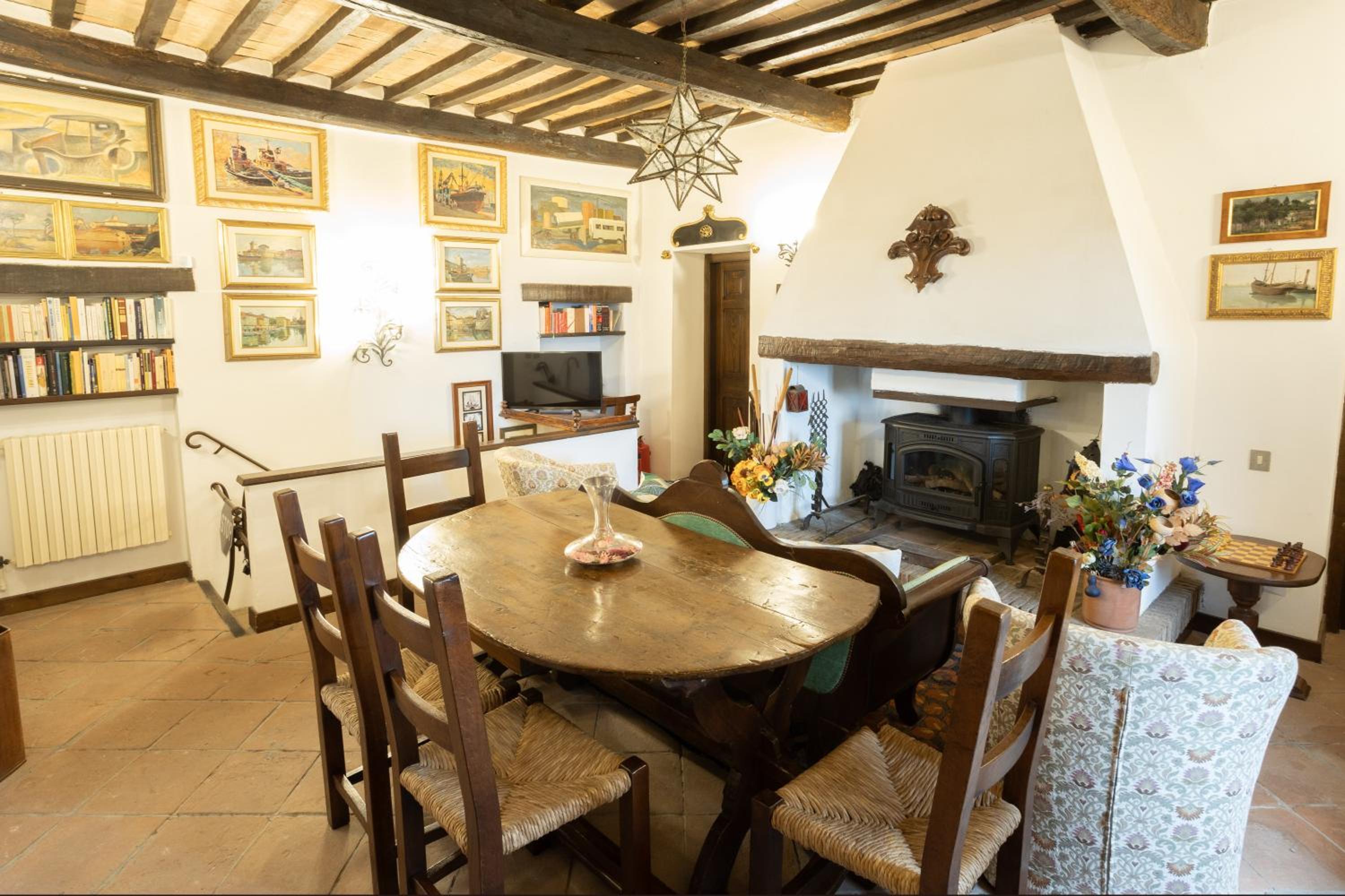 GiuMa Tuscany Historic Country House with Roof Terrace near Saturnia Hot Springs