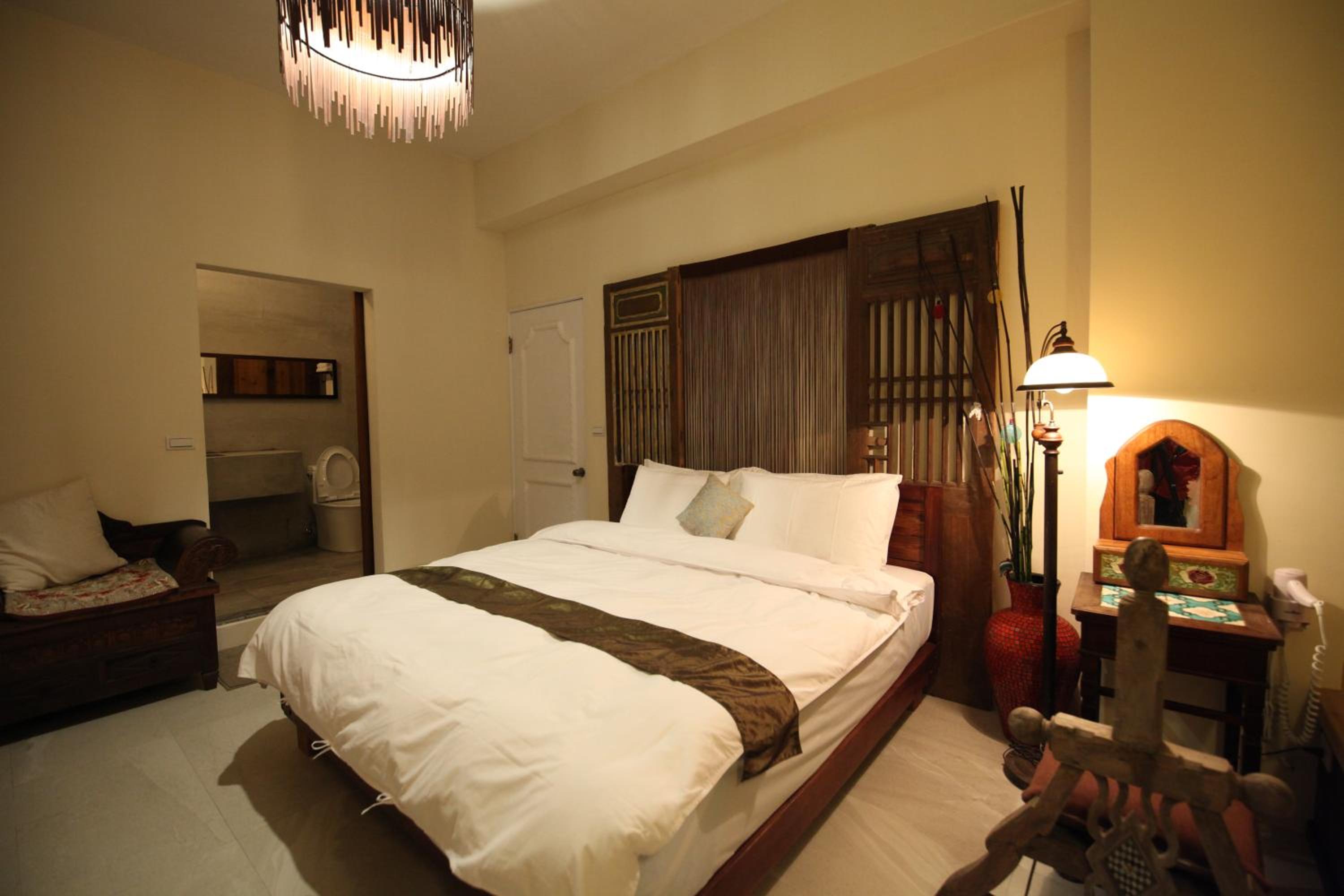Cenacle B & B