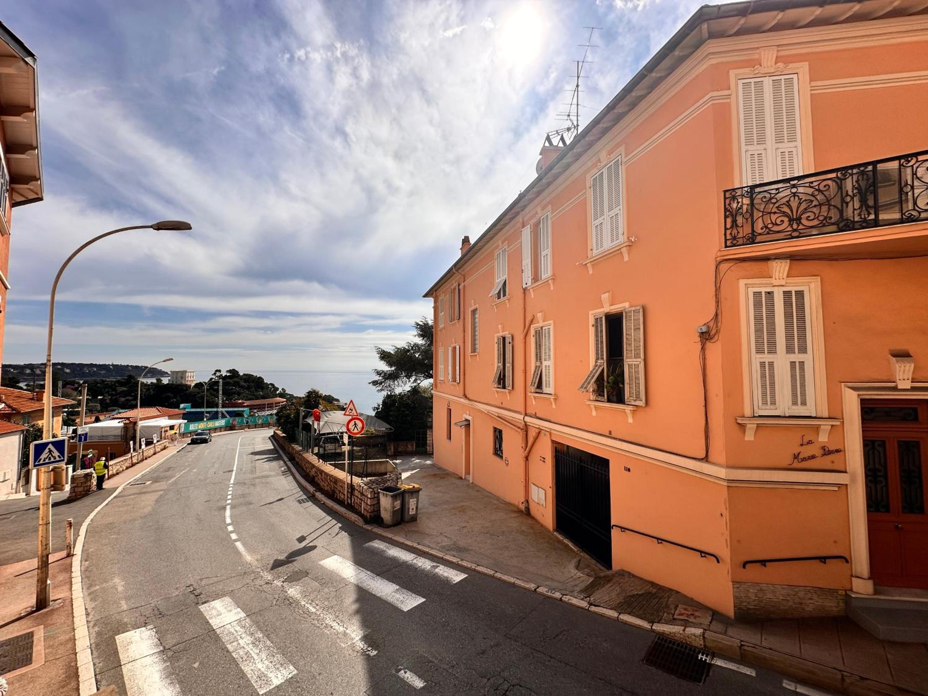 Courts & Coasts few steps from Tennis courts, Country Club and Montecarlo Beach