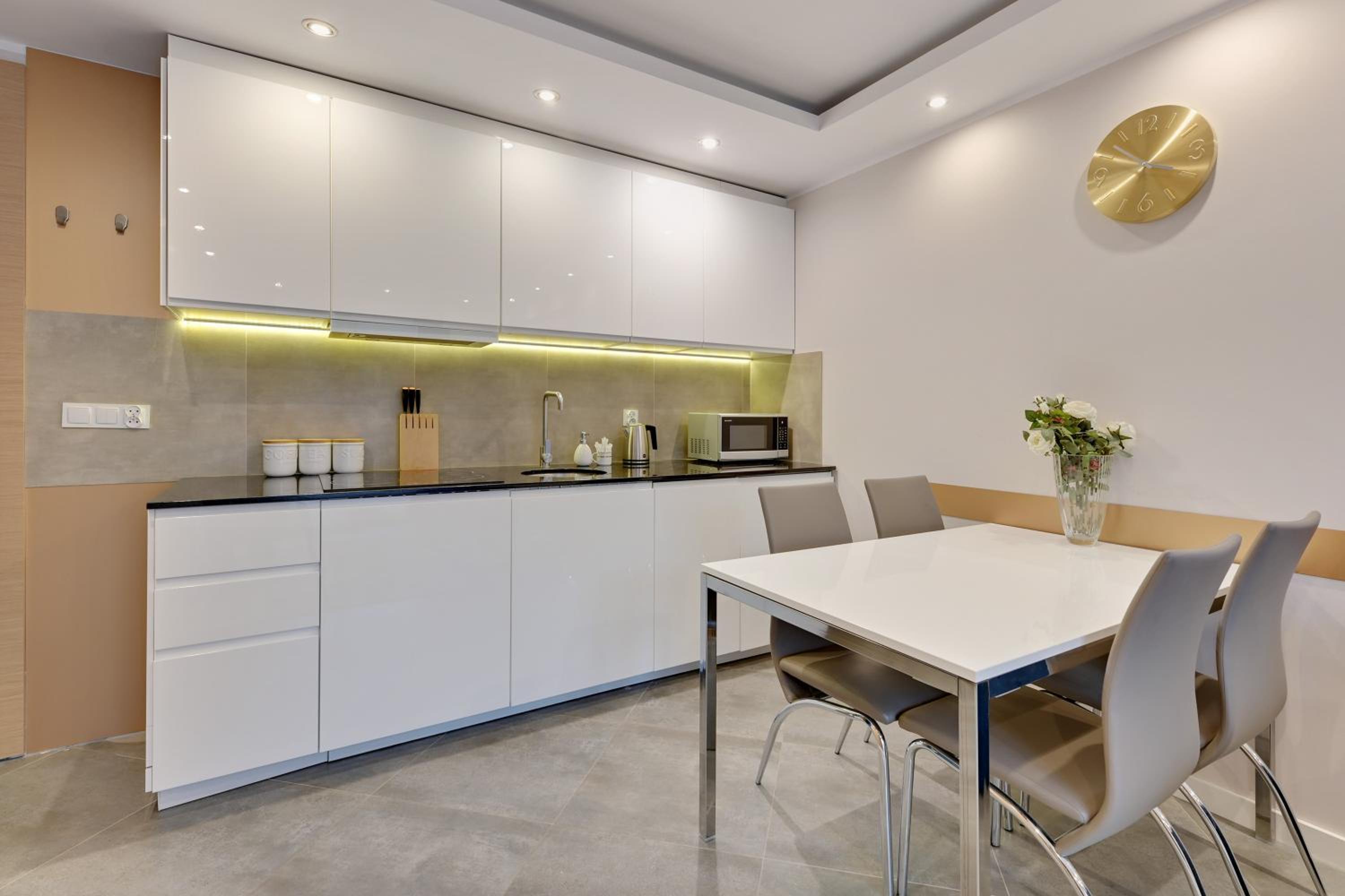 Flatbook Apartments Waterlane Island SPA with Riverview