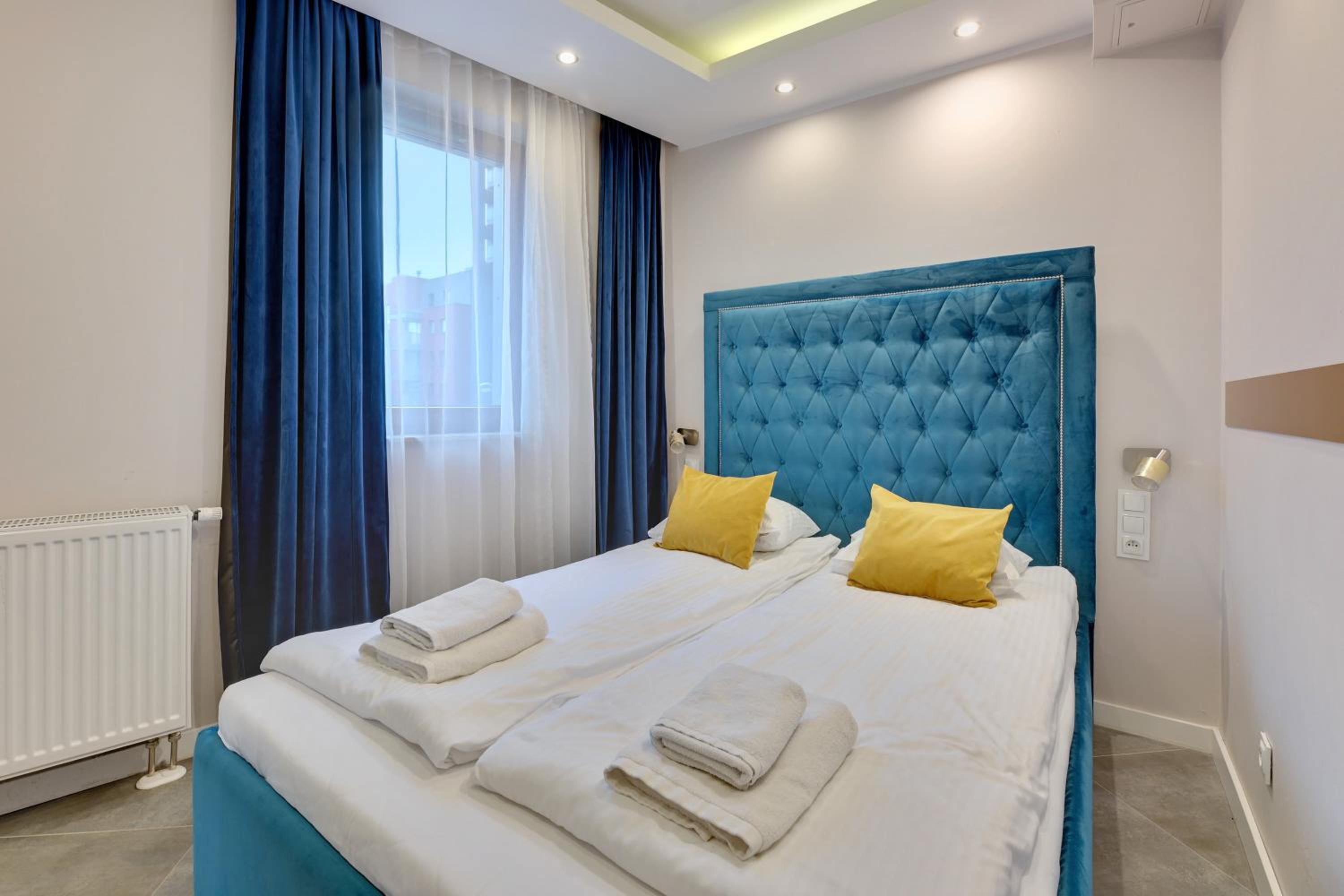 Flatbook Apartments Waterlane Island SPA with Riverview
