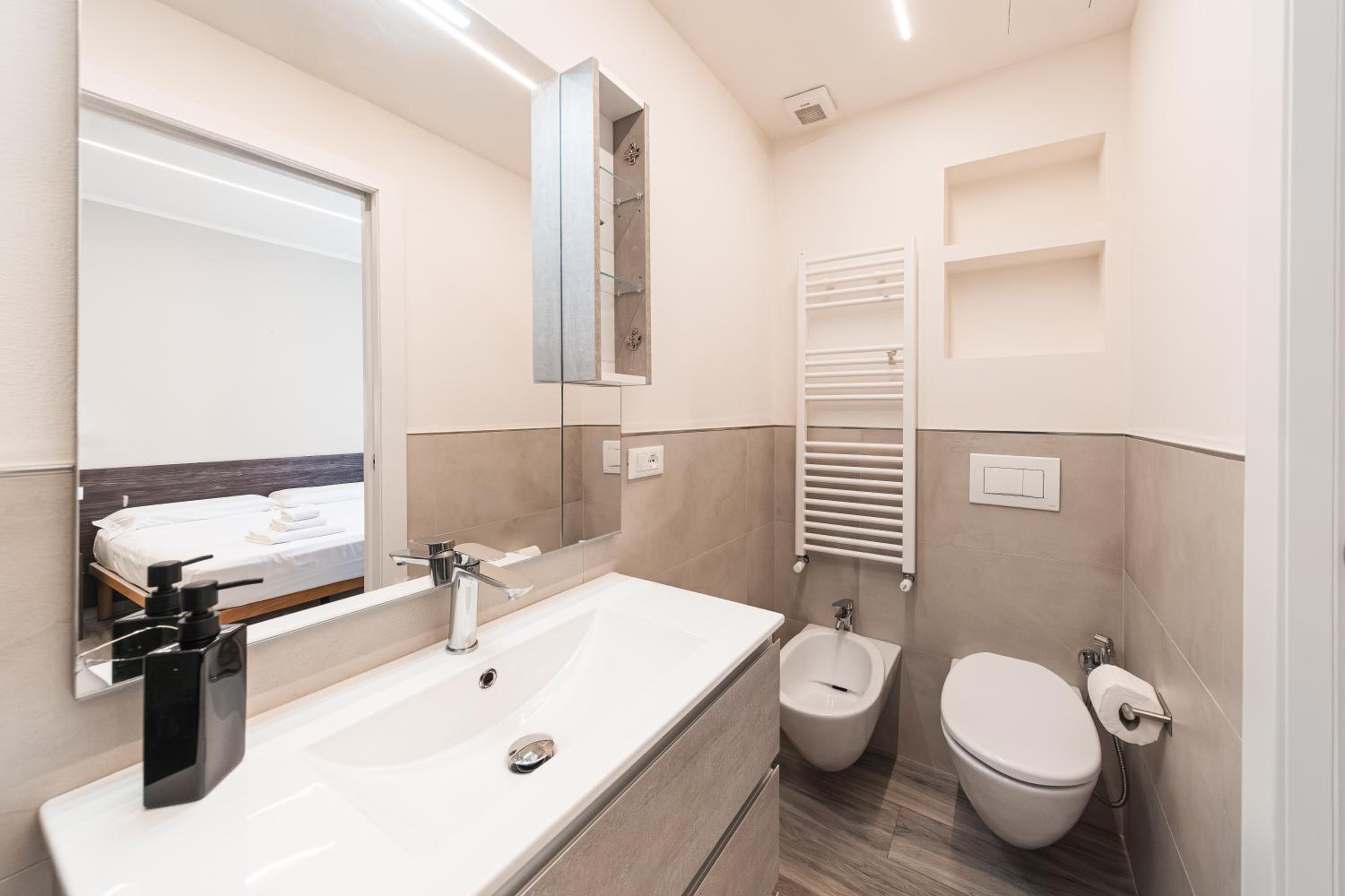 Dall'Arca Suites Bologna Station - Center - Fiera