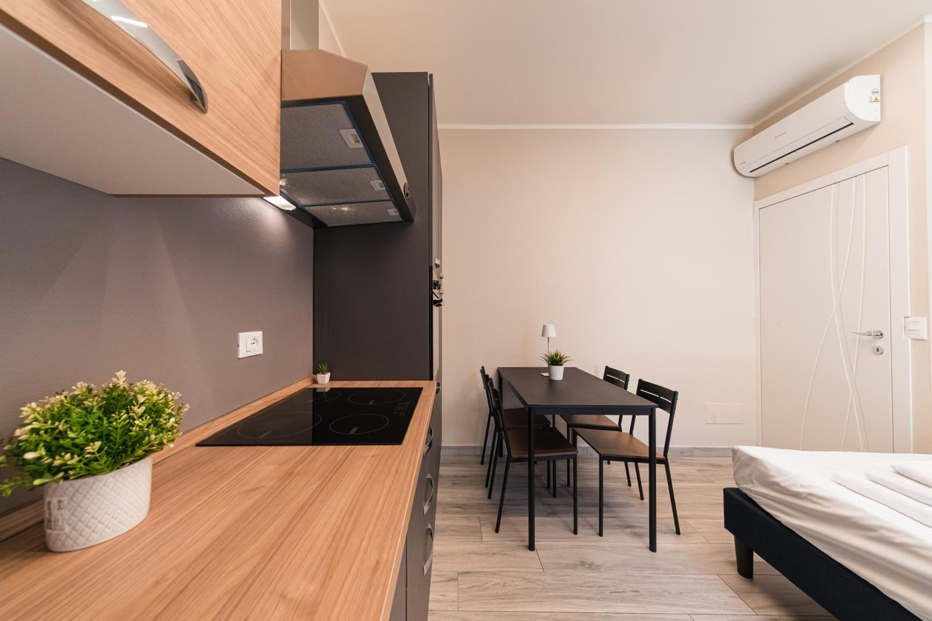 Dall'Arca Suites Bologna Station - Center - Fiera