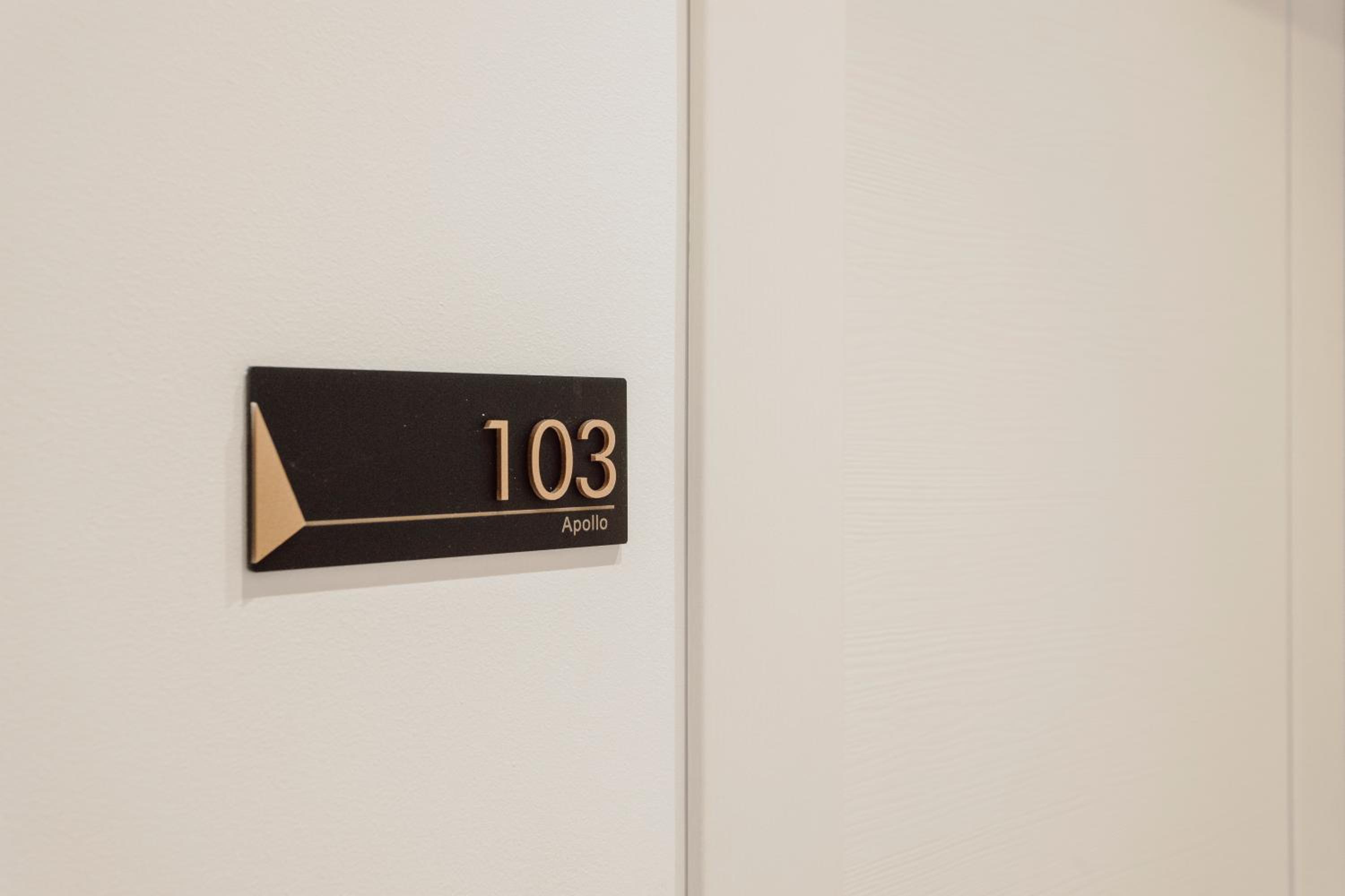 HrD Luxury Rooms