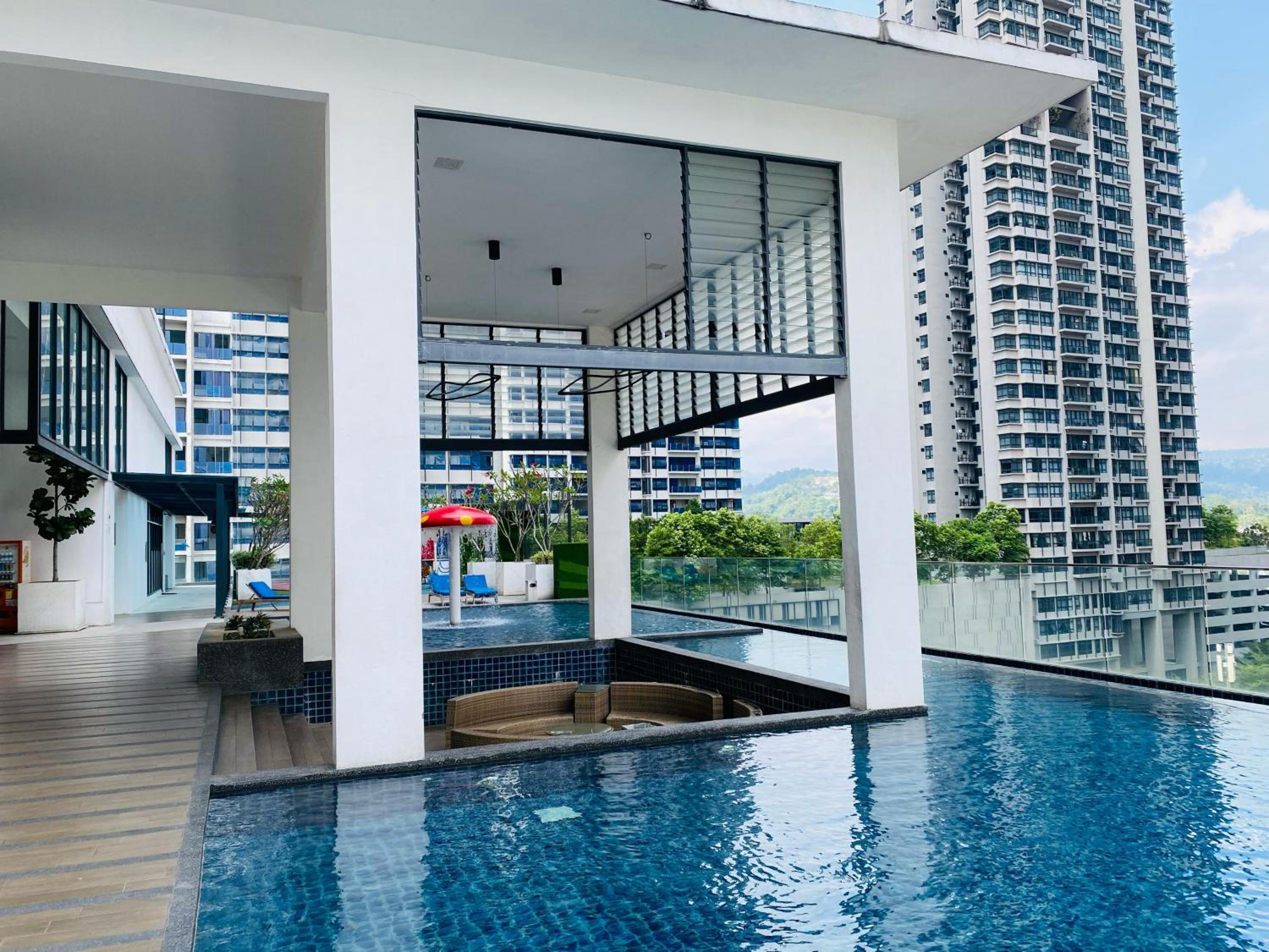 Reizz by Aayu Residences - 10mins to KLCC, 2 mins to Gleneagles Hospital