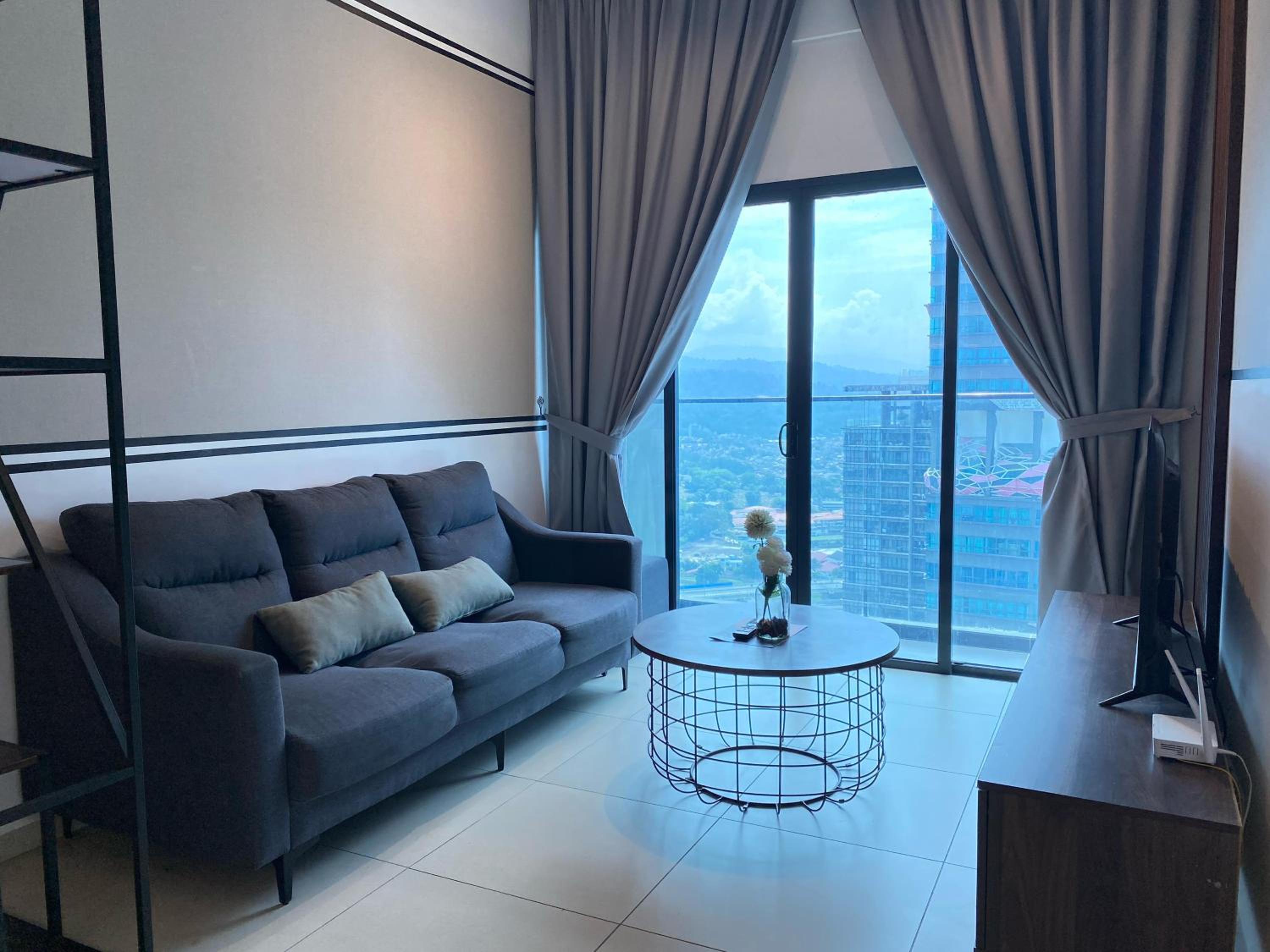 Reizz by Aayu Residences - 10mins to KLCC, 2 mins to Gleneagles Hospital