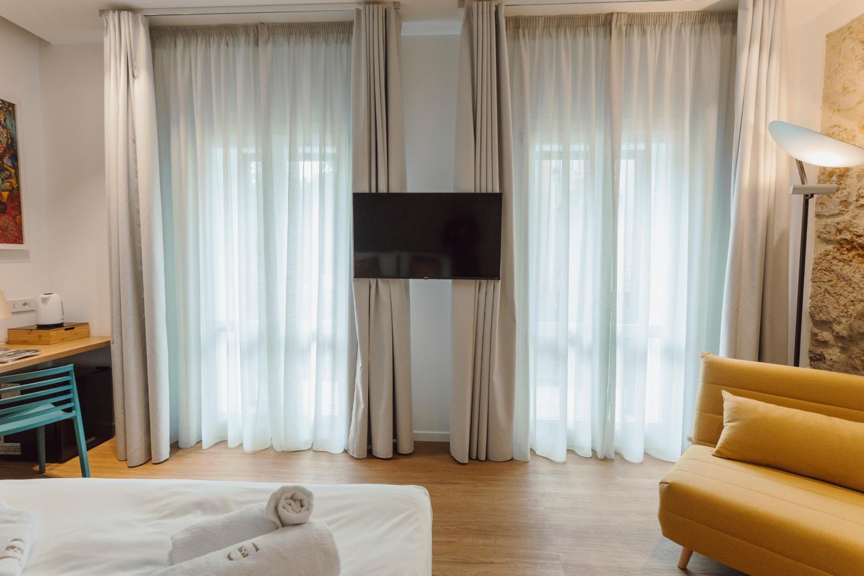 HrD Luxury Rooms
