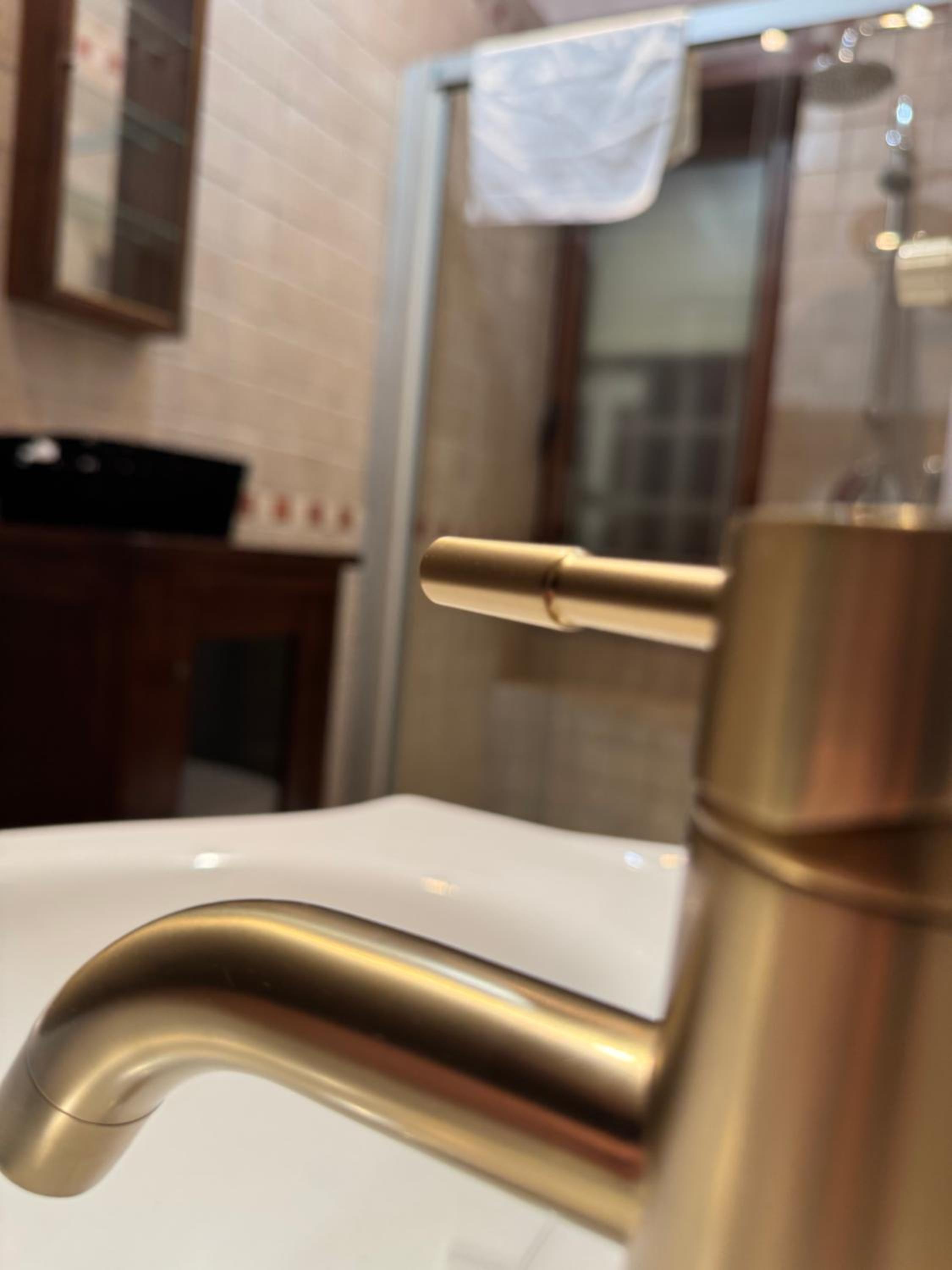 Welcoming Vatican Garden Home - with Hot Hub