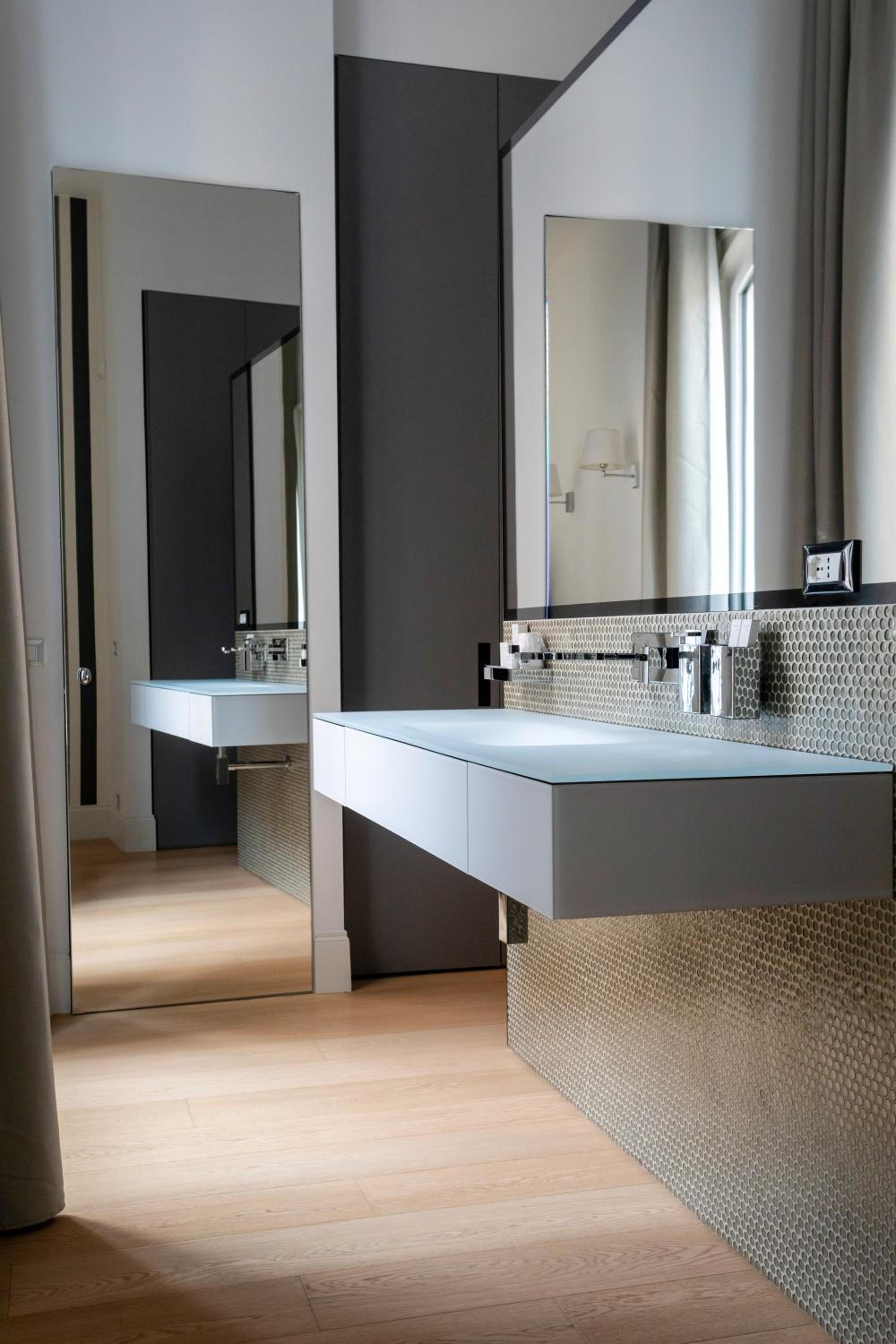 G Cave 125 Boutique Apartment