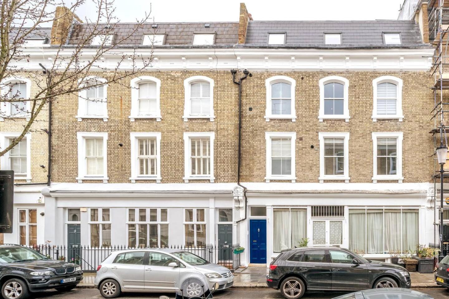 Niru Experience Pearl of Ifield Road 5BD 3BA