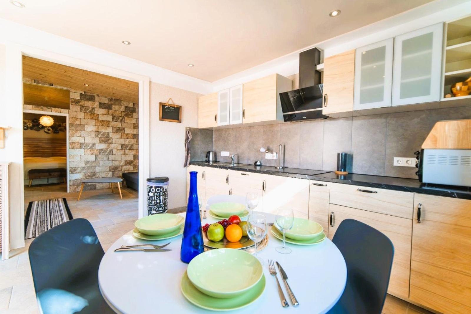 Tiny House MADORA - sea view - amazing garden - quiet location - Bodegas & hiking trails nearby