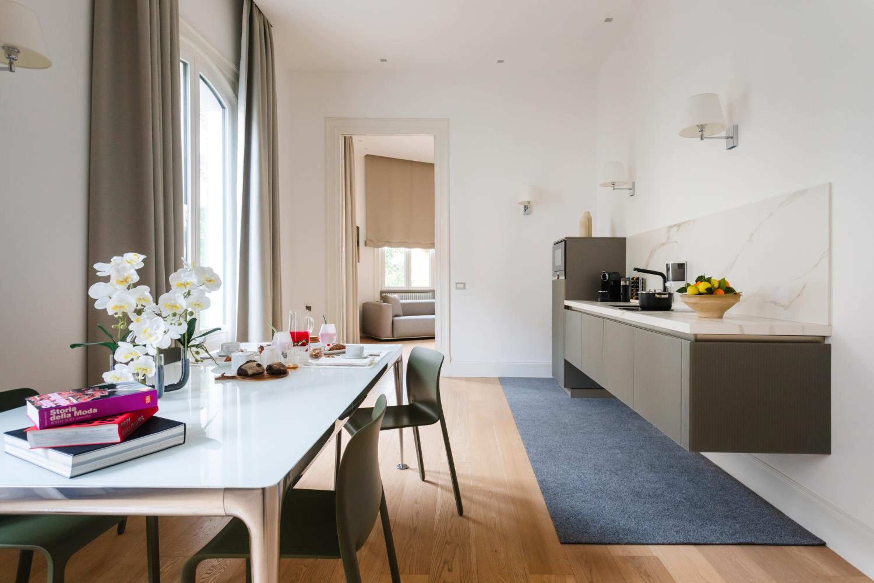 G Cave 125 Boutique Apartment