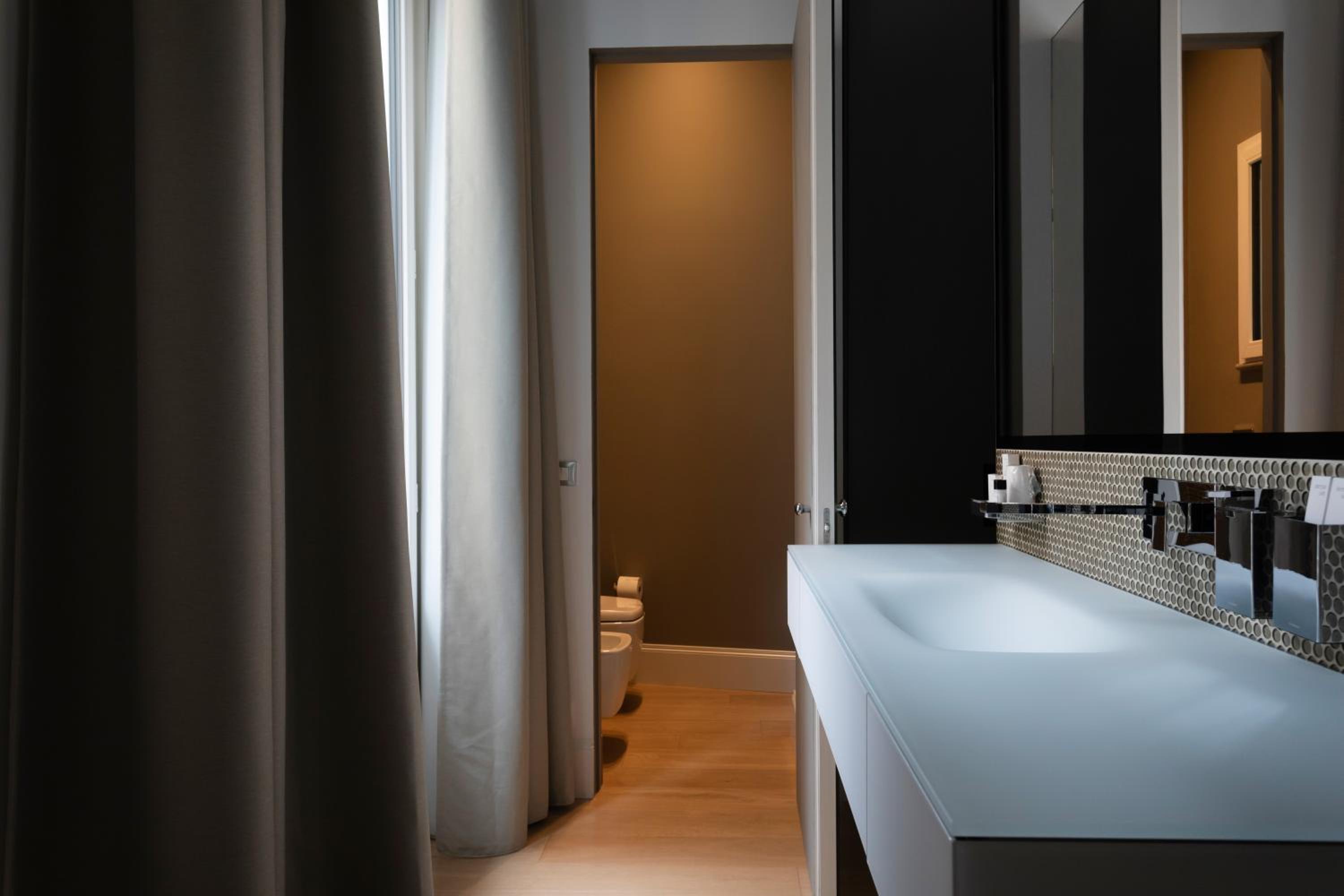 G Cave 125 Boutique Apartment