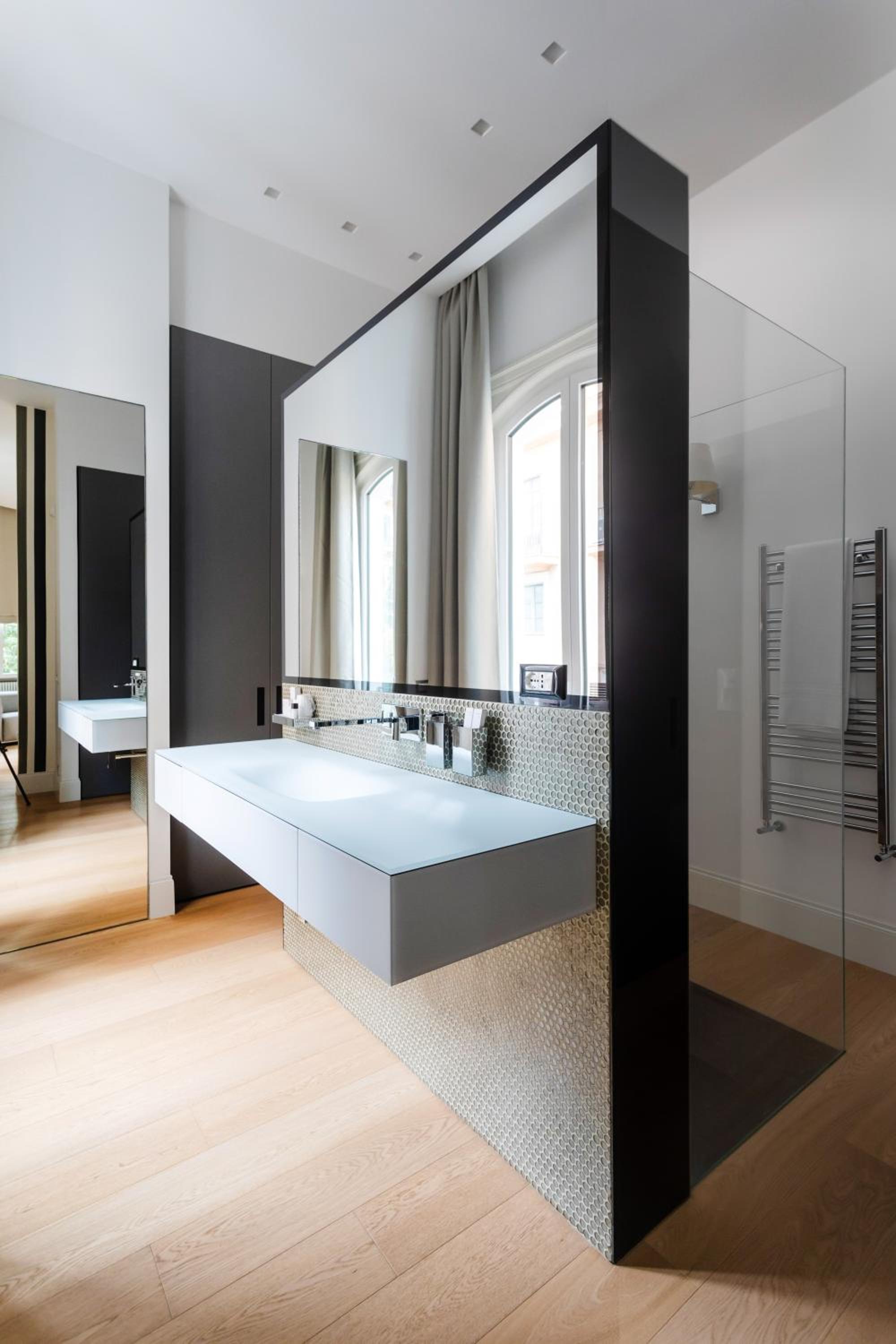 G Cave 125 Boutique Apartment