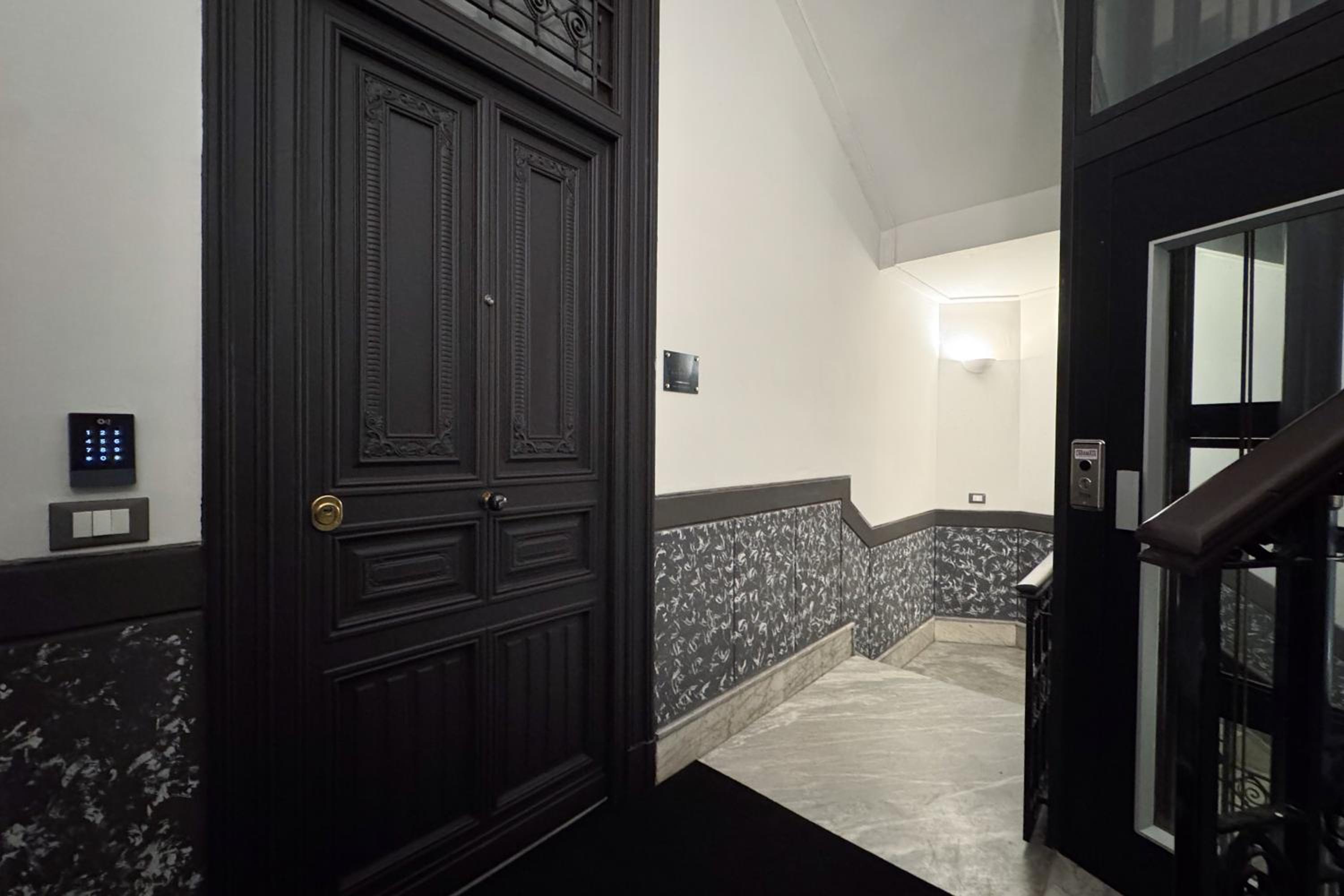 G Cave 125 Boutique Apartment