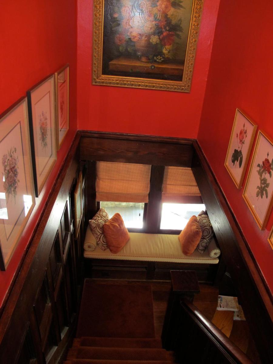 Hilltop House Bed Breakfast - Property Image 6