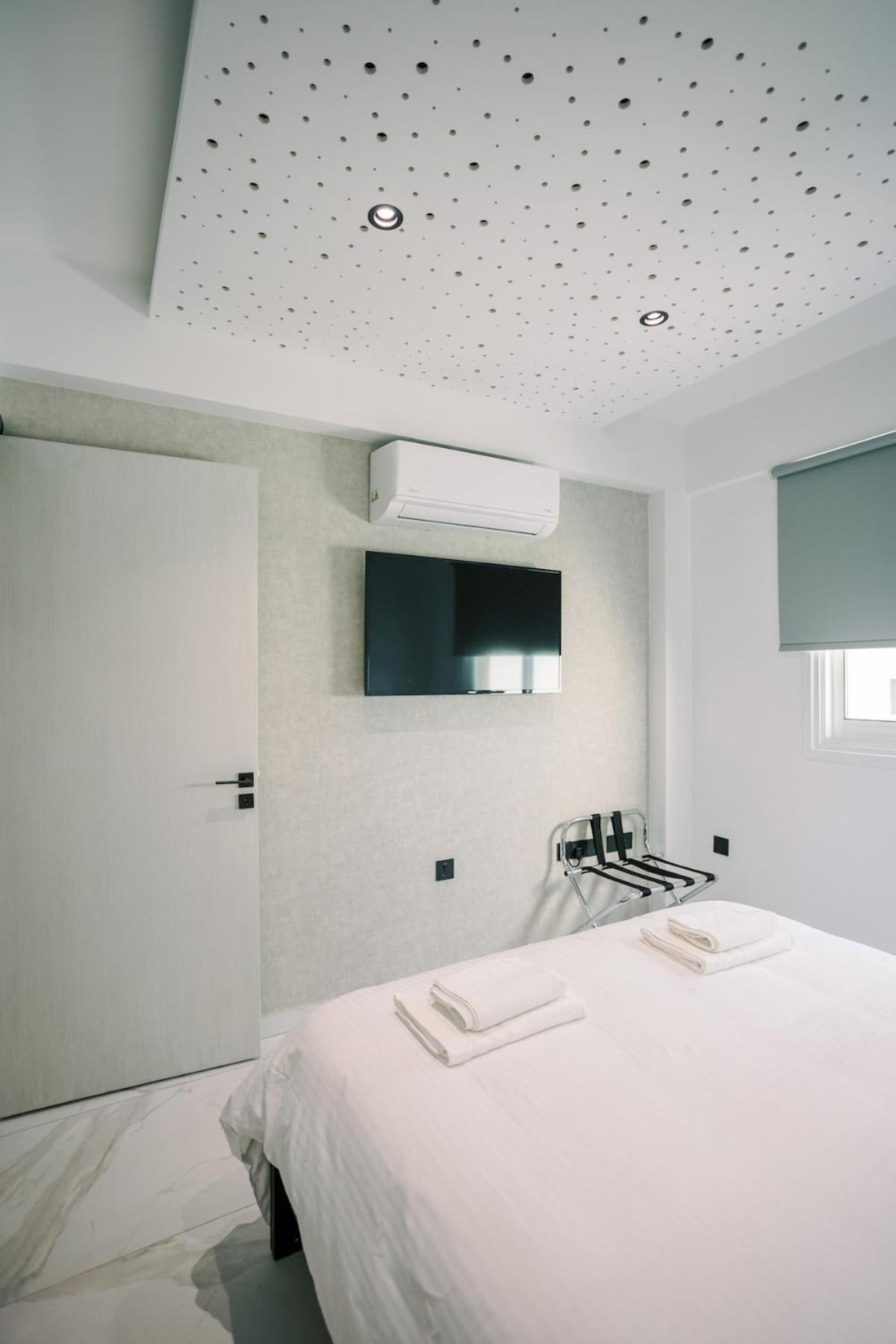2BR Amalfi Blue Apt in Larnaca - Pool & 10Min Walk to Mackenzie Beach!