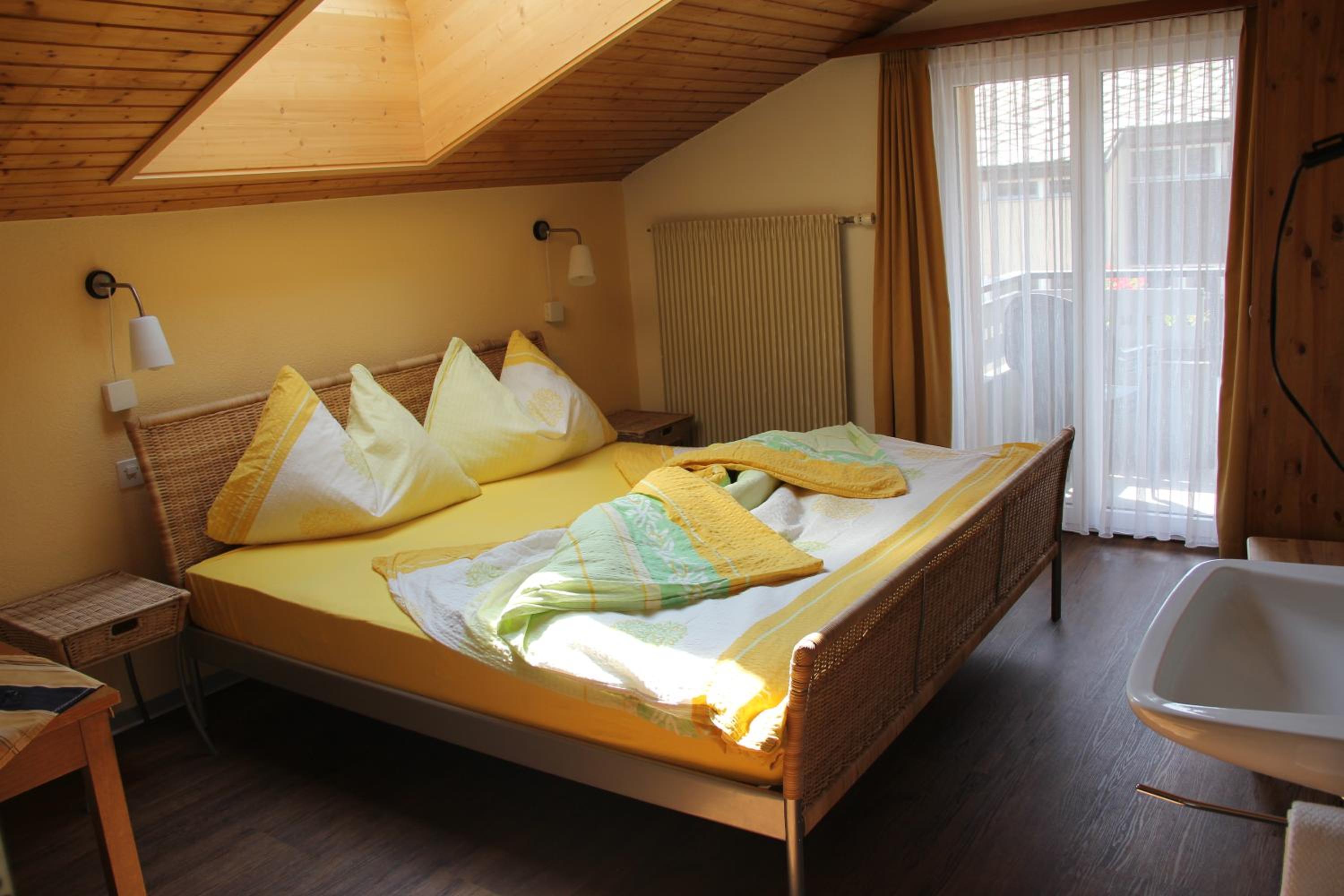 Photo 44