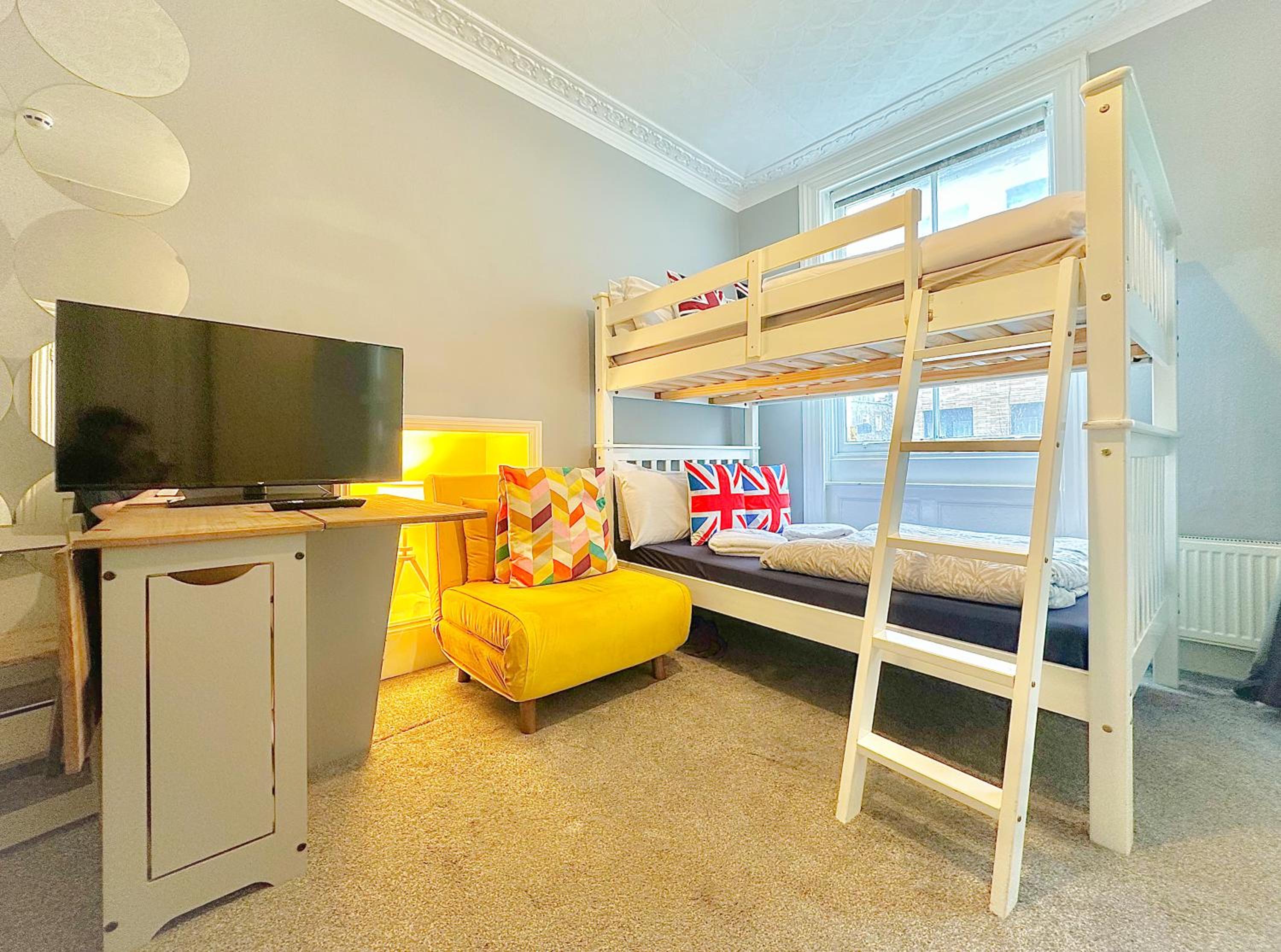 Edgware rooms