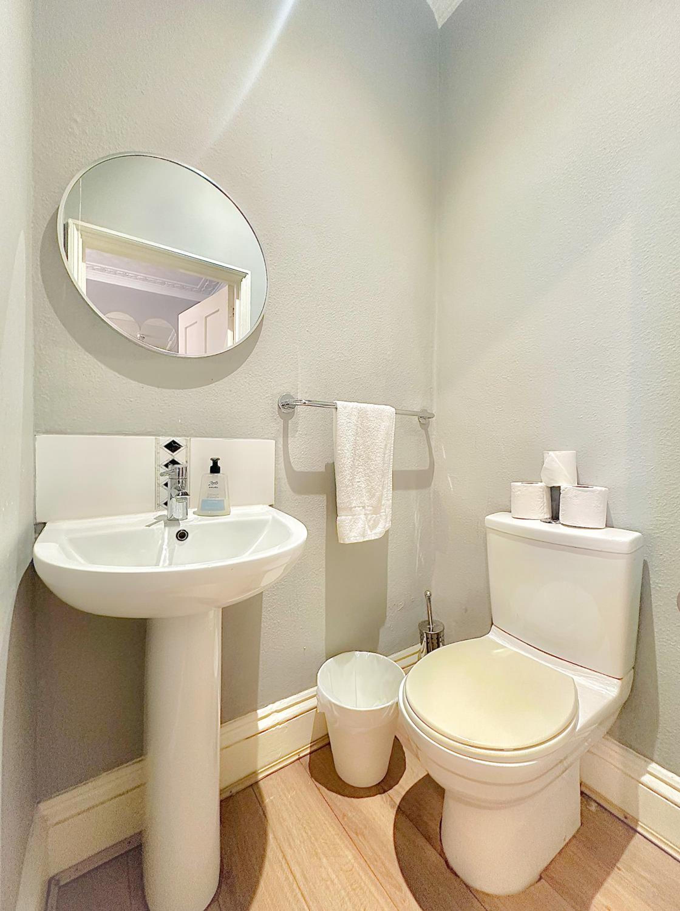 Edgware rooms