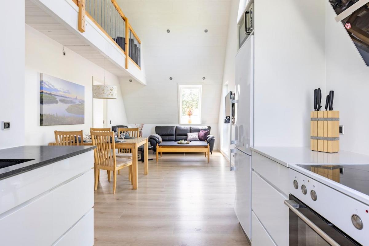 10 min walk from city center