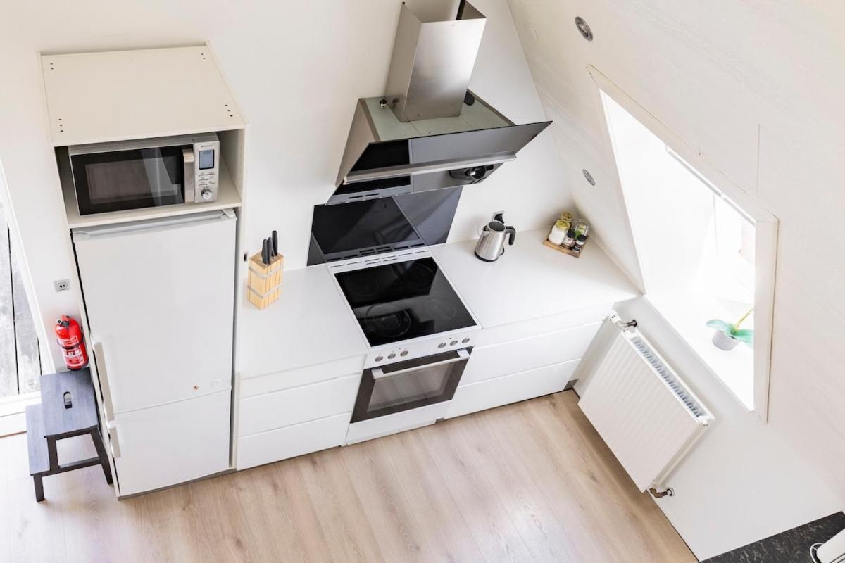 10 min walk from city center