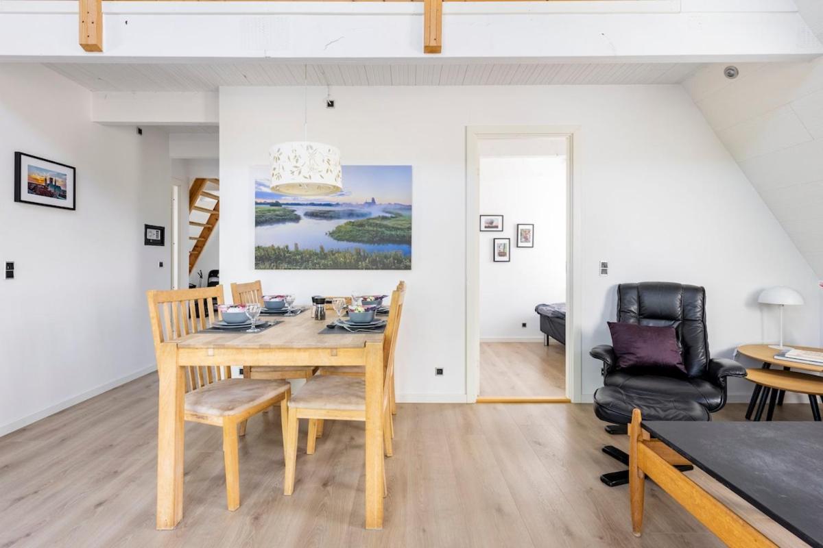 10 min walk from city center