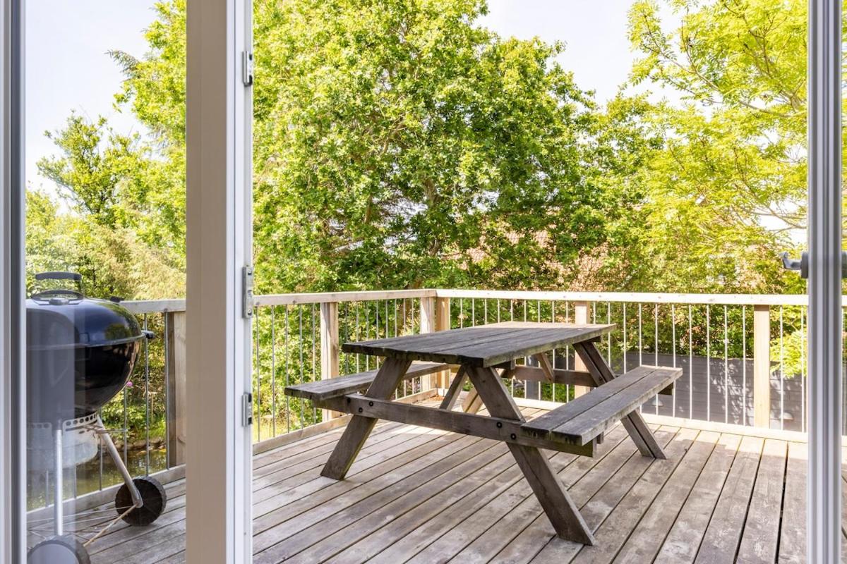 10 min walk from city center