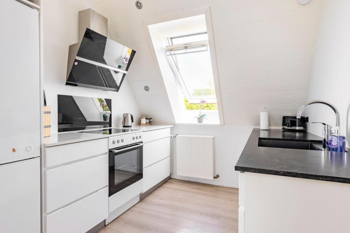 10 min walk from city center