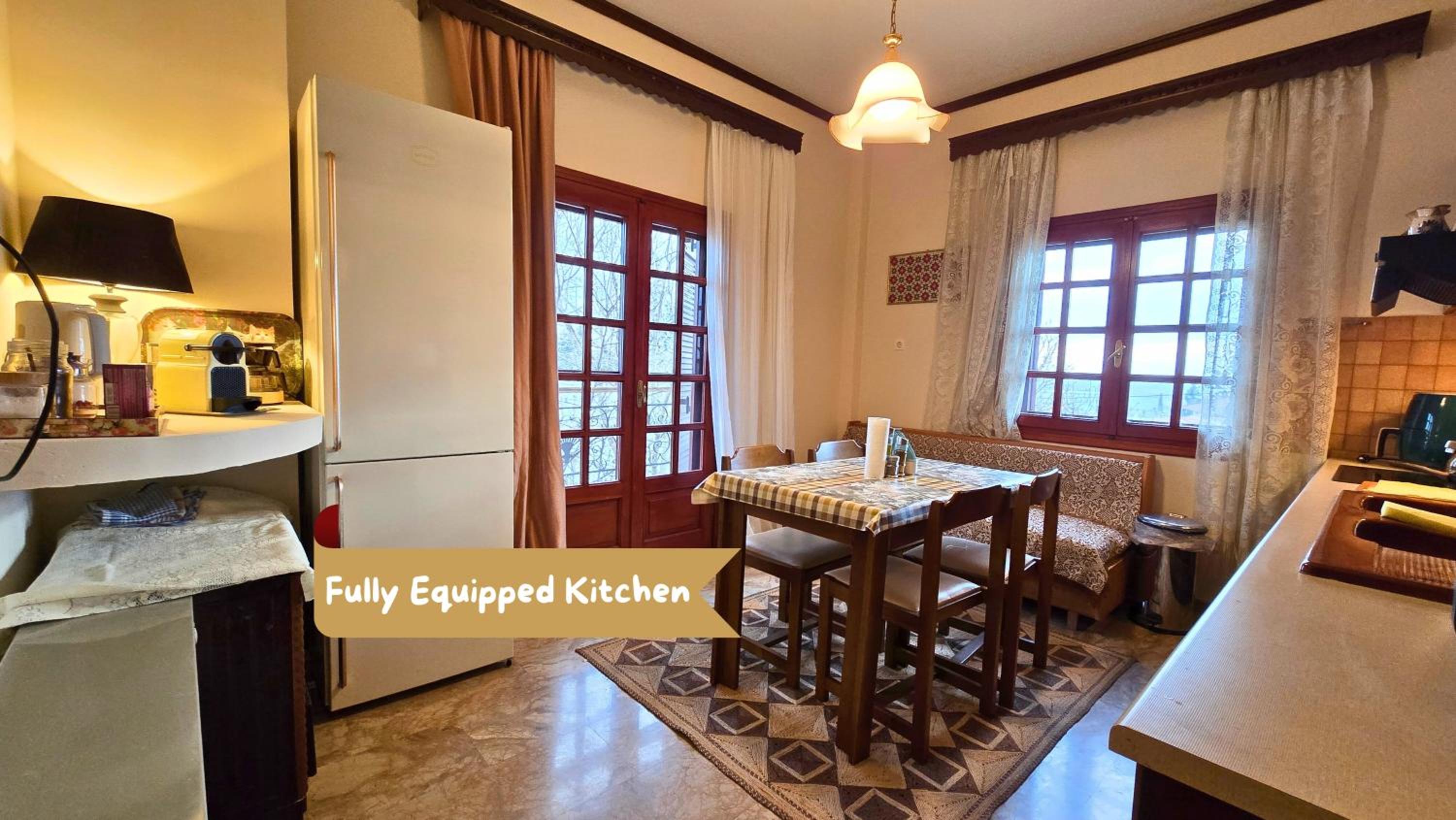 Family-friendly apartment in a village house with 4K NETFLIX and Fast Internet, 30 mins away from Thessaloniki