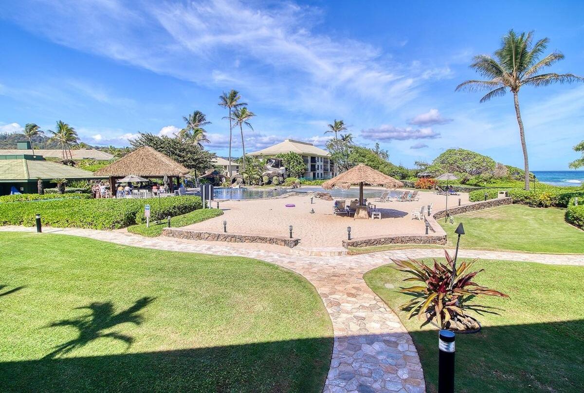 Mountain View Double Bed Room, Beachfront Resort, Lanai, AC, Pool, Restaurant, Gym, Spa