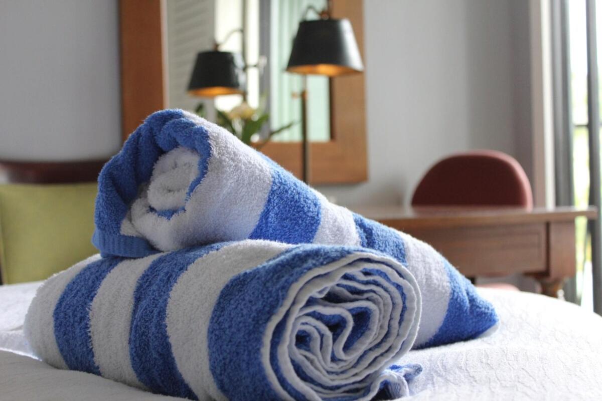 Mountain View Double Bed Room, Beachfront Resort, Lanai, AC, Pool, Restaurant, Gym, Spa